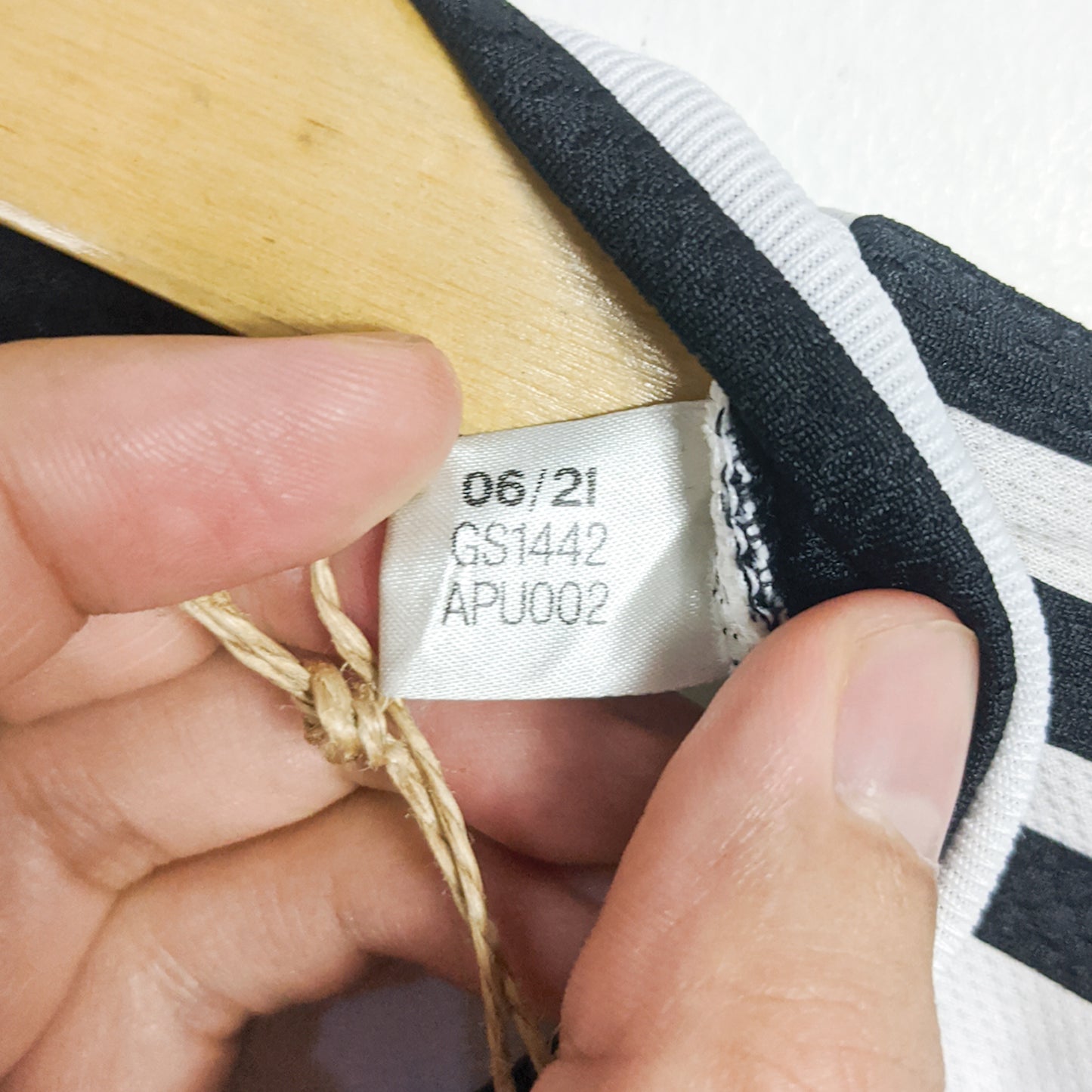 Original Juventus 2021/22 Home - Ronaldo #7 Size XL (Bnwt)