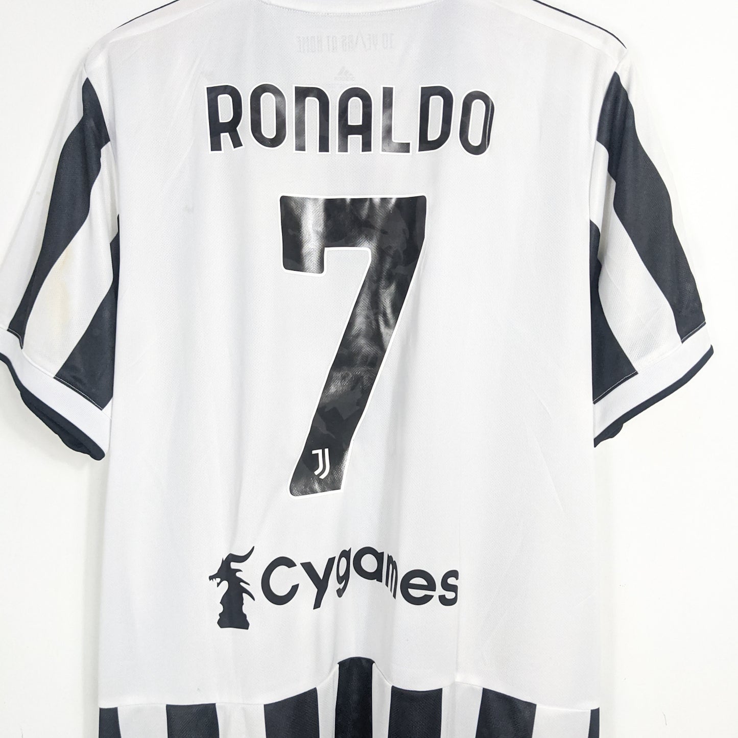 Original Juventus 2021/22 Home - Ronaldo #7 Size XL (Bnwt)