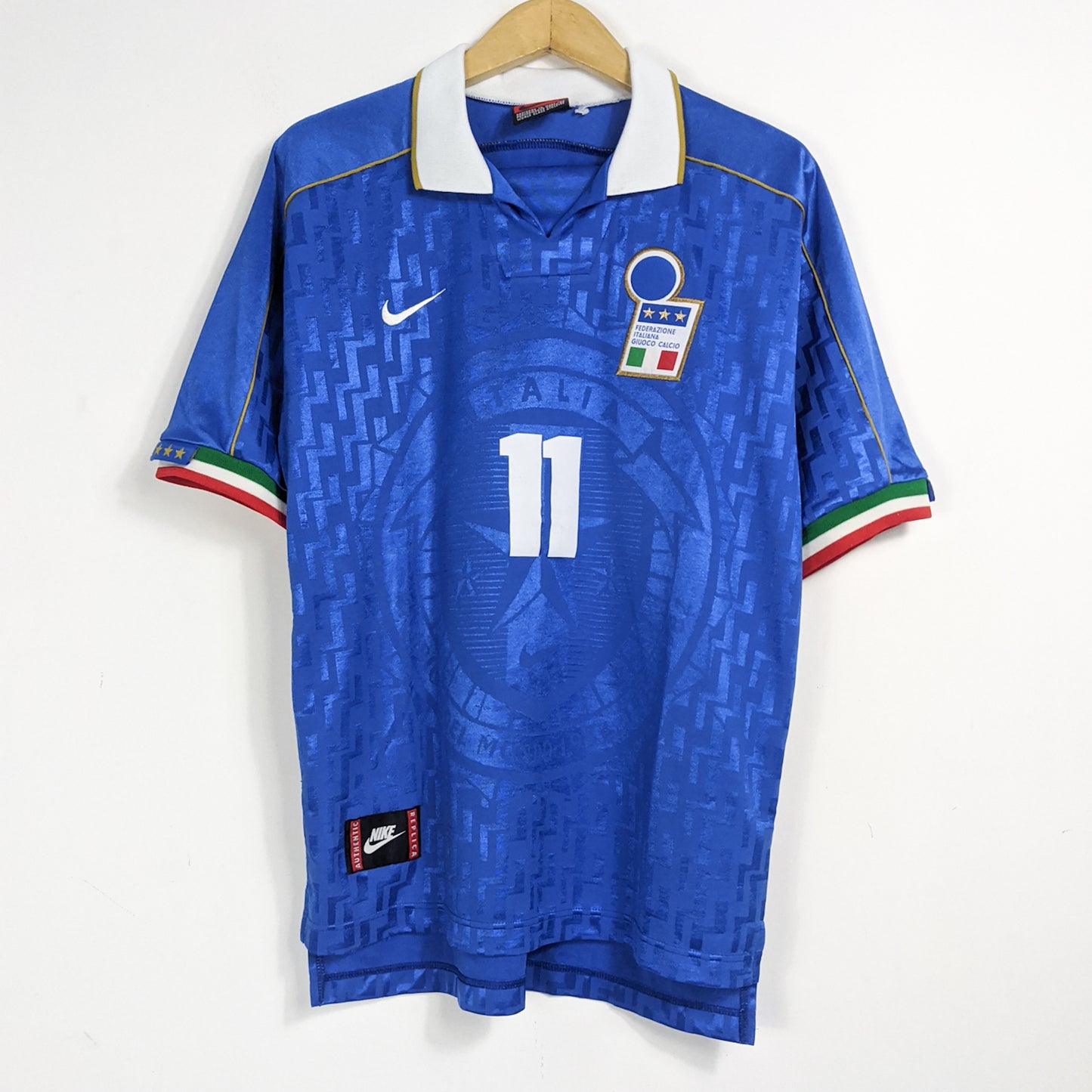 Original Italy 1994/96 Home - Ravanelli #11 Size M