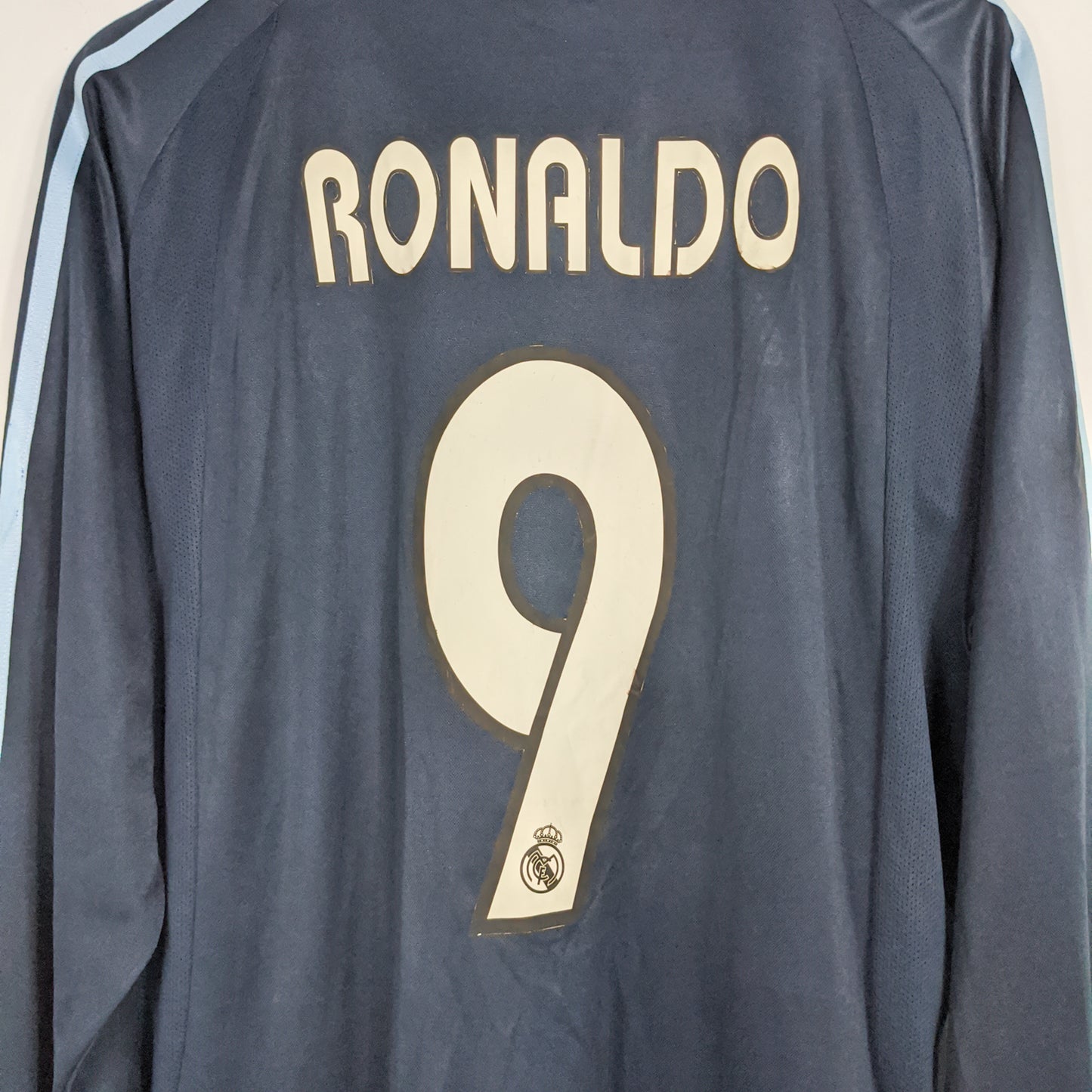 Original Real Madrid 2003/04 Away - Ronaldo #9 Size L (Long sleeve)