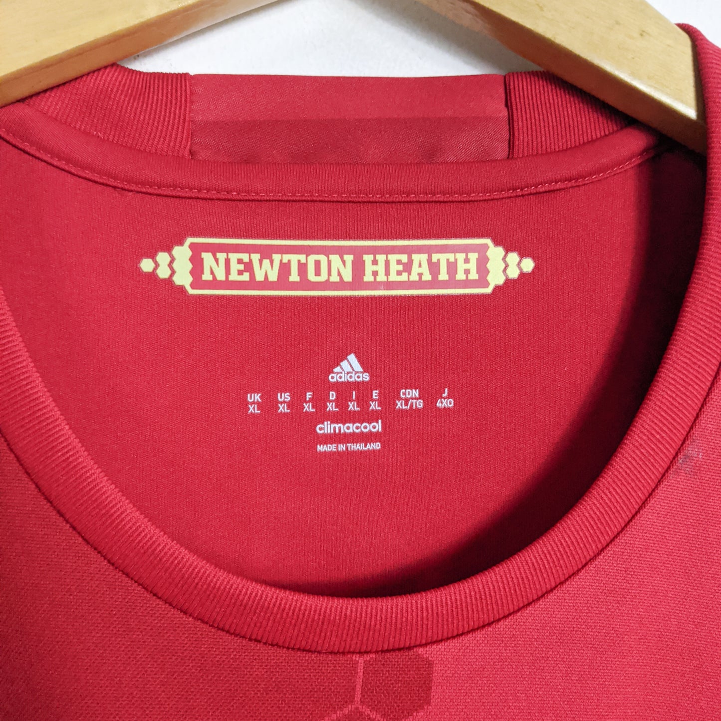 Original Manchester United 2016/17 Home - Pogba #6 Size XL (Long sleeve) (Bnwt)