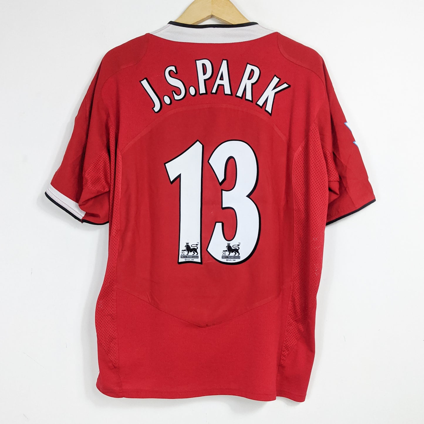 Original Manchester United 2004/06 Home - J.S Park #13 Size L