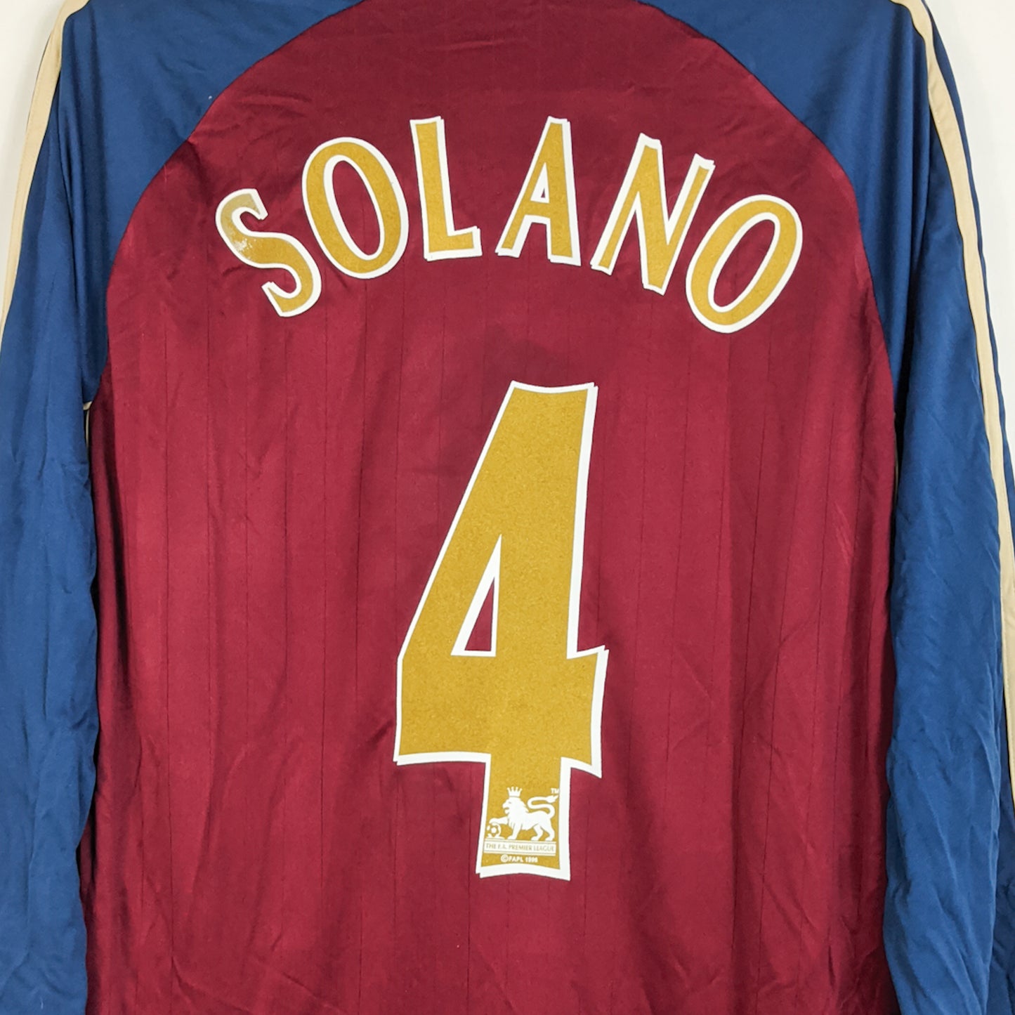 Original Newcastle United 2006/07 Away - Solano #4 Size L (Long sleeve)
