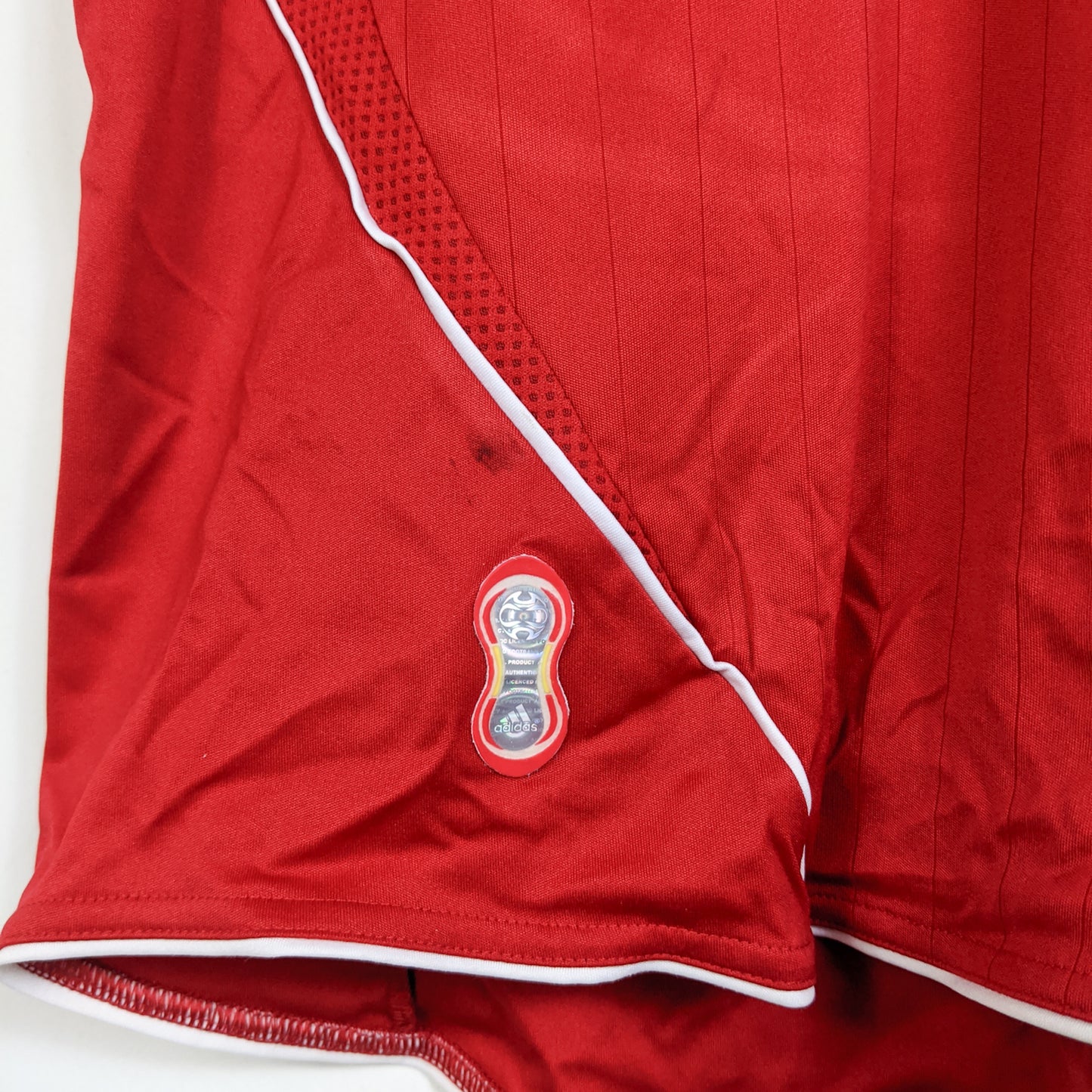 Original Liverpool 2006/07 Home - Kewell #10 Size L