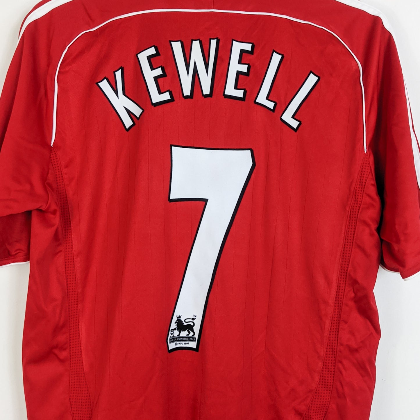 Original Liverpool 2006/07 Home - Kewell #10 Size L