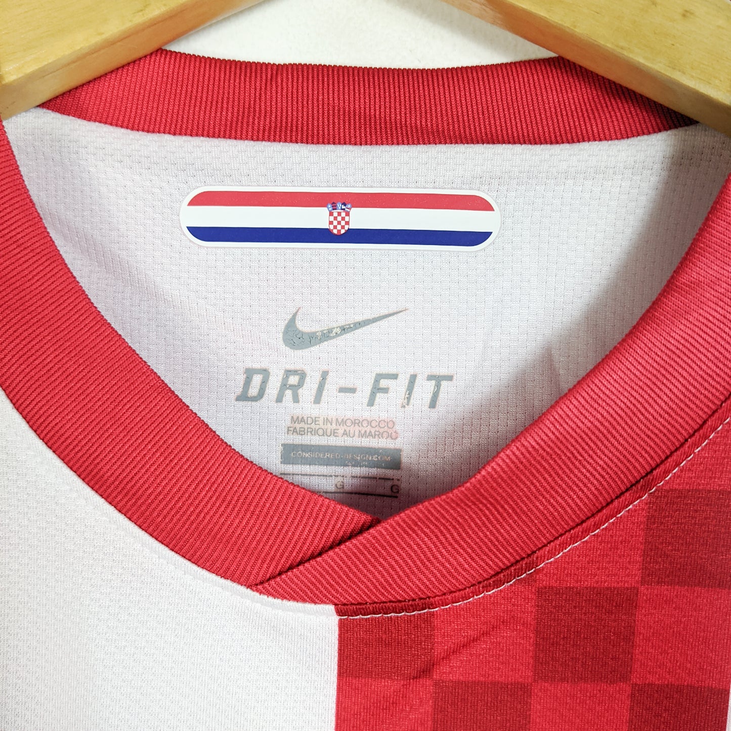 Original Croatia 2010 Home - Modric #10 Size L