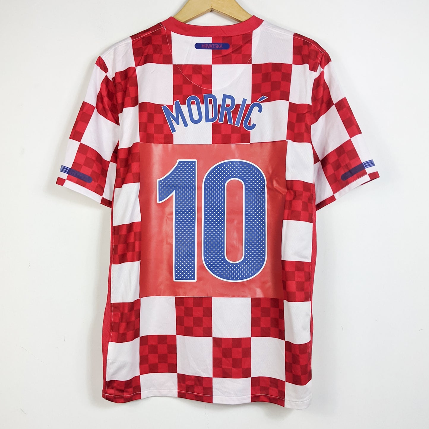 Original Croatia 2010 Home - Modric #10 Size L