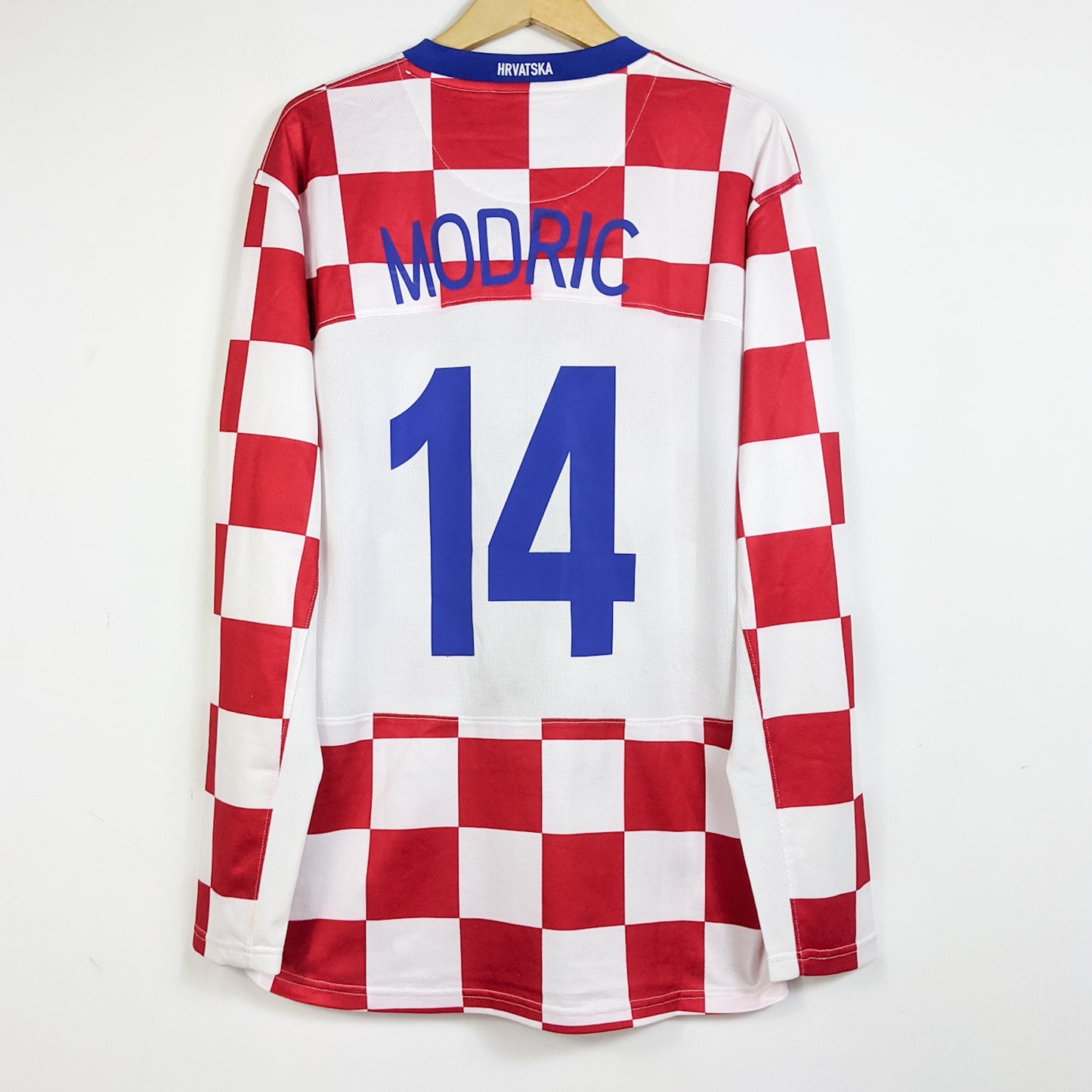 Original Croatia 2008/09 Home - Modric #14 Size XXL (Long sleeve) (Player Issue)