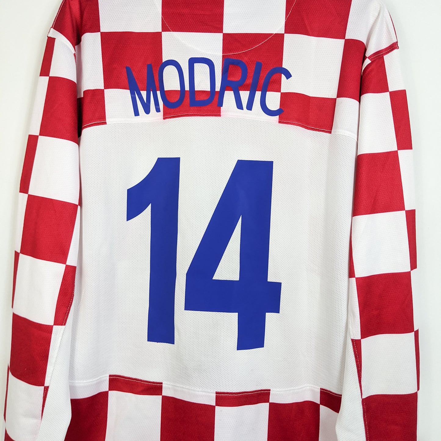 Original Croatia 2008/09 Home - Modric #14 Size XXL (Long sleeve) (Player Issue)