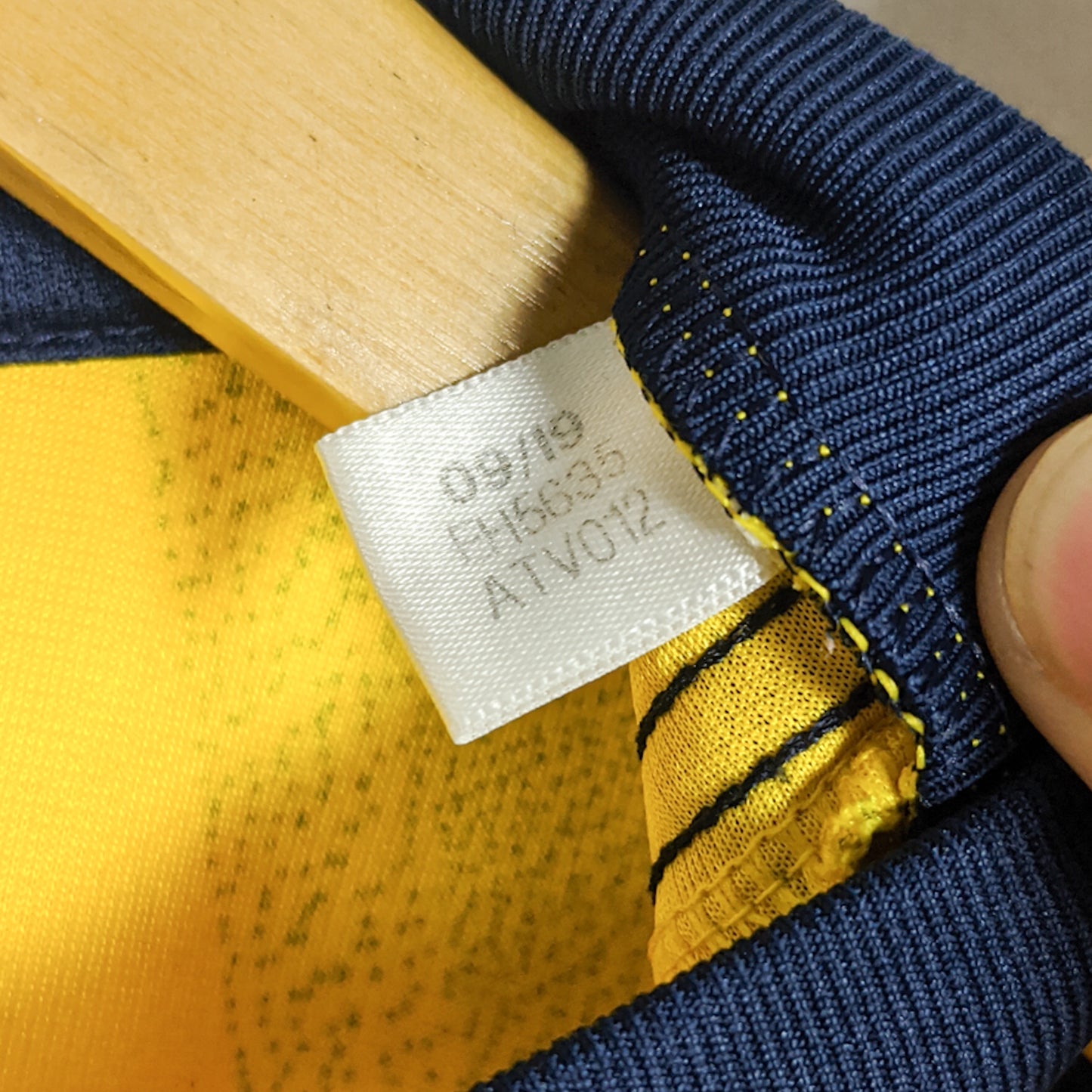 Original Arsenal 2019/20 Away - Saka #77 Size L