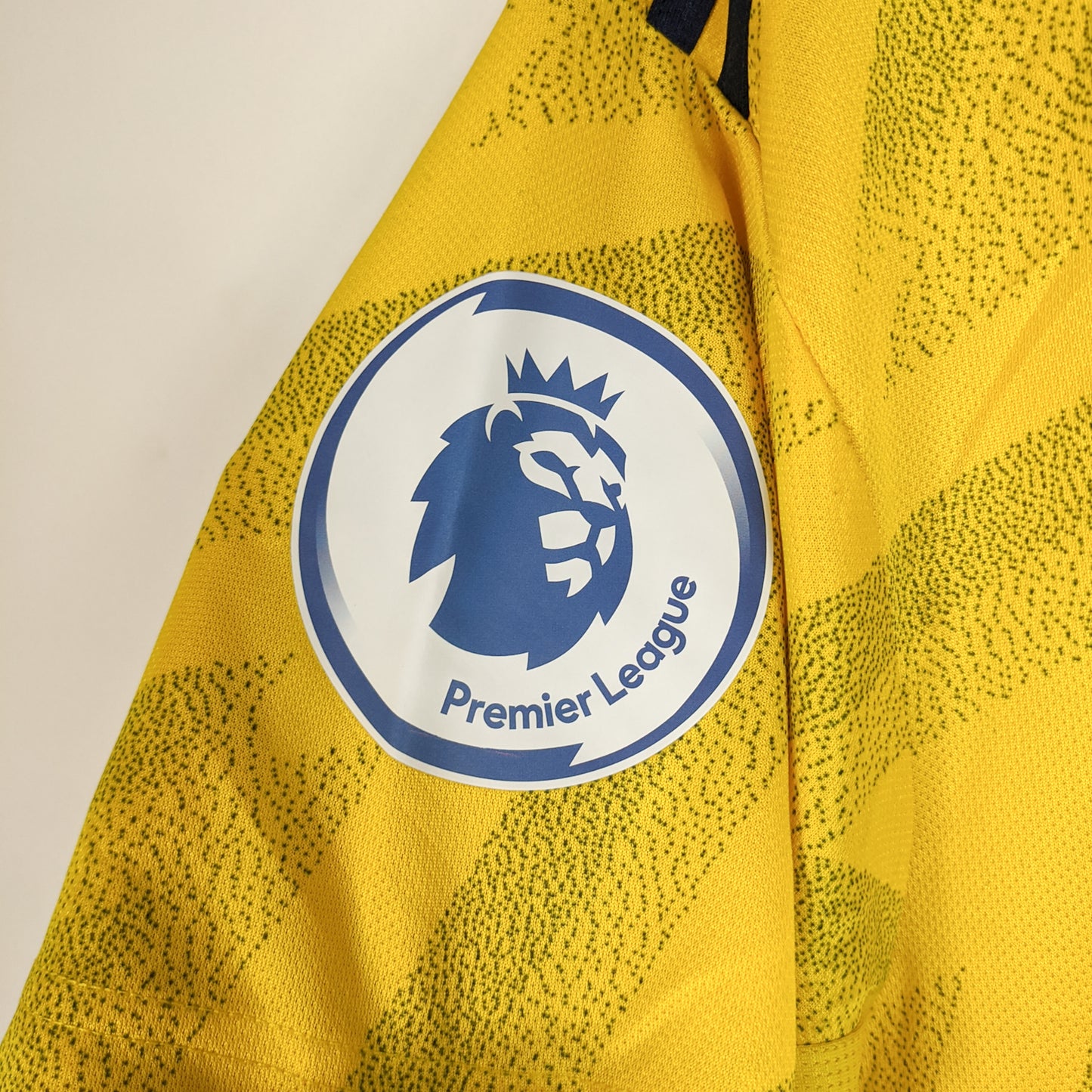 Original Arsenal 2019/20 Away - Saka #77 Size L