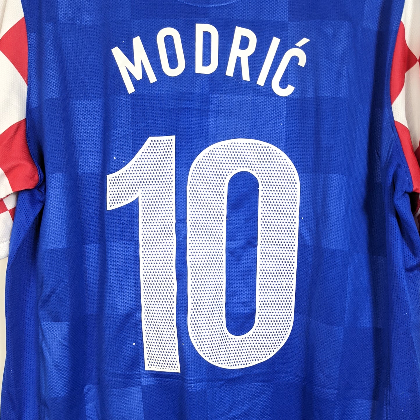 Original Croatia 2010/12 Away - Modric #10 Size L