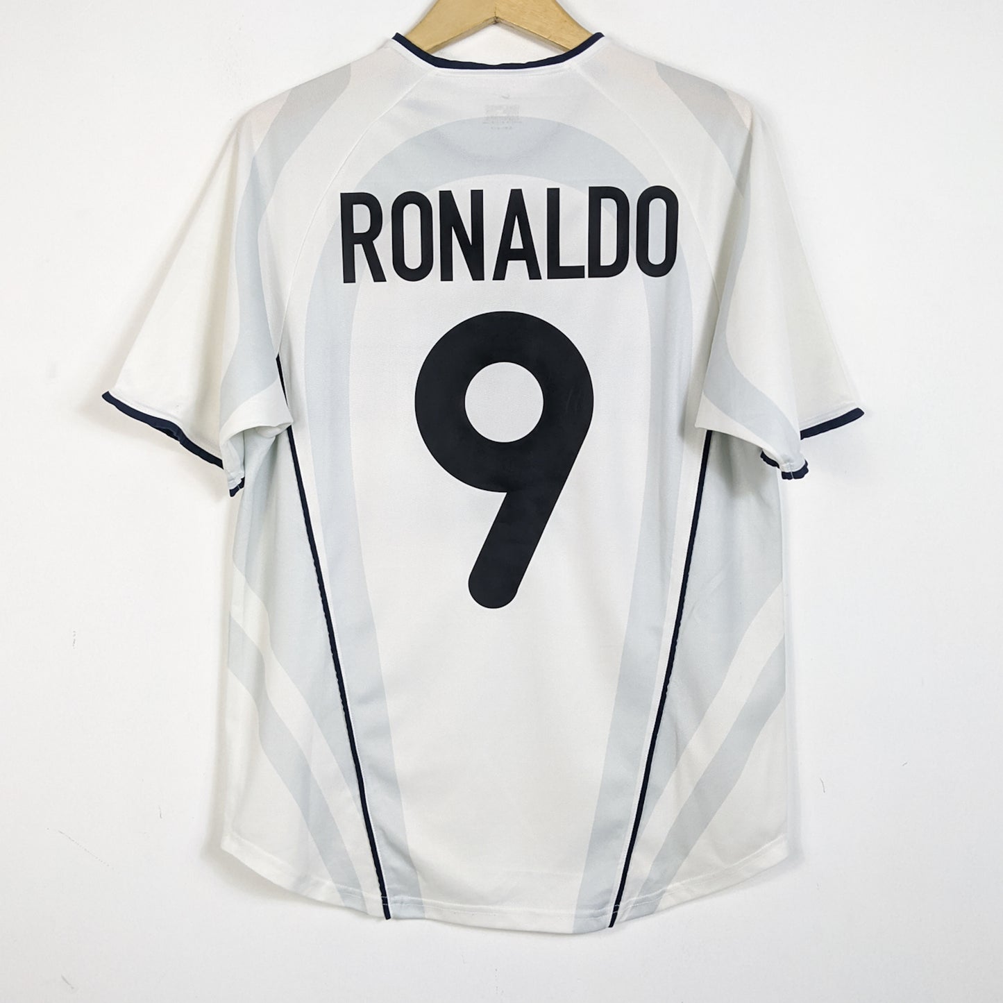 Original Inter 2001/02 Away - Ronaldo #9 Size S fit M