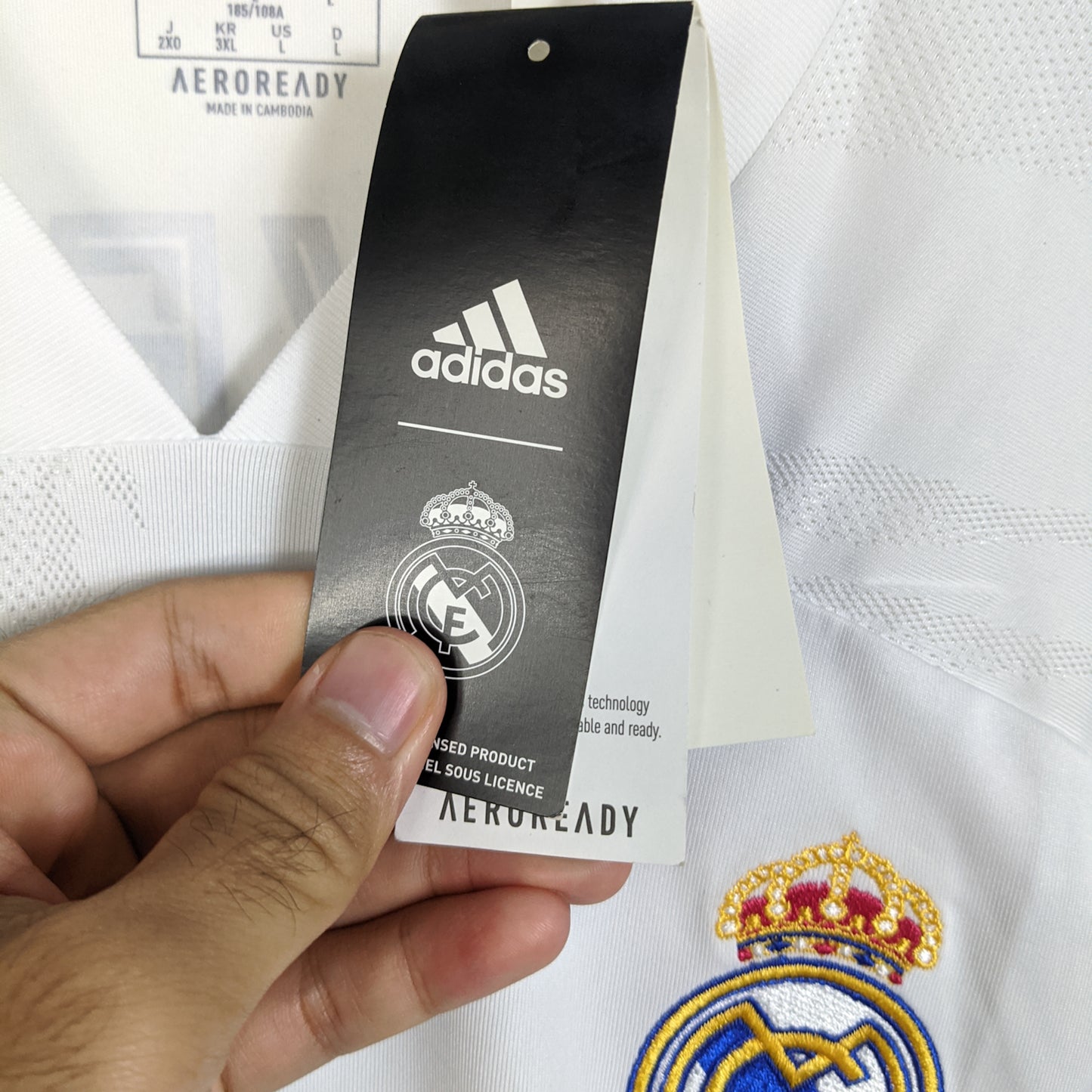Original Real Madrid 2020/21 Home - Valverde #15 Size L (Bnwt)