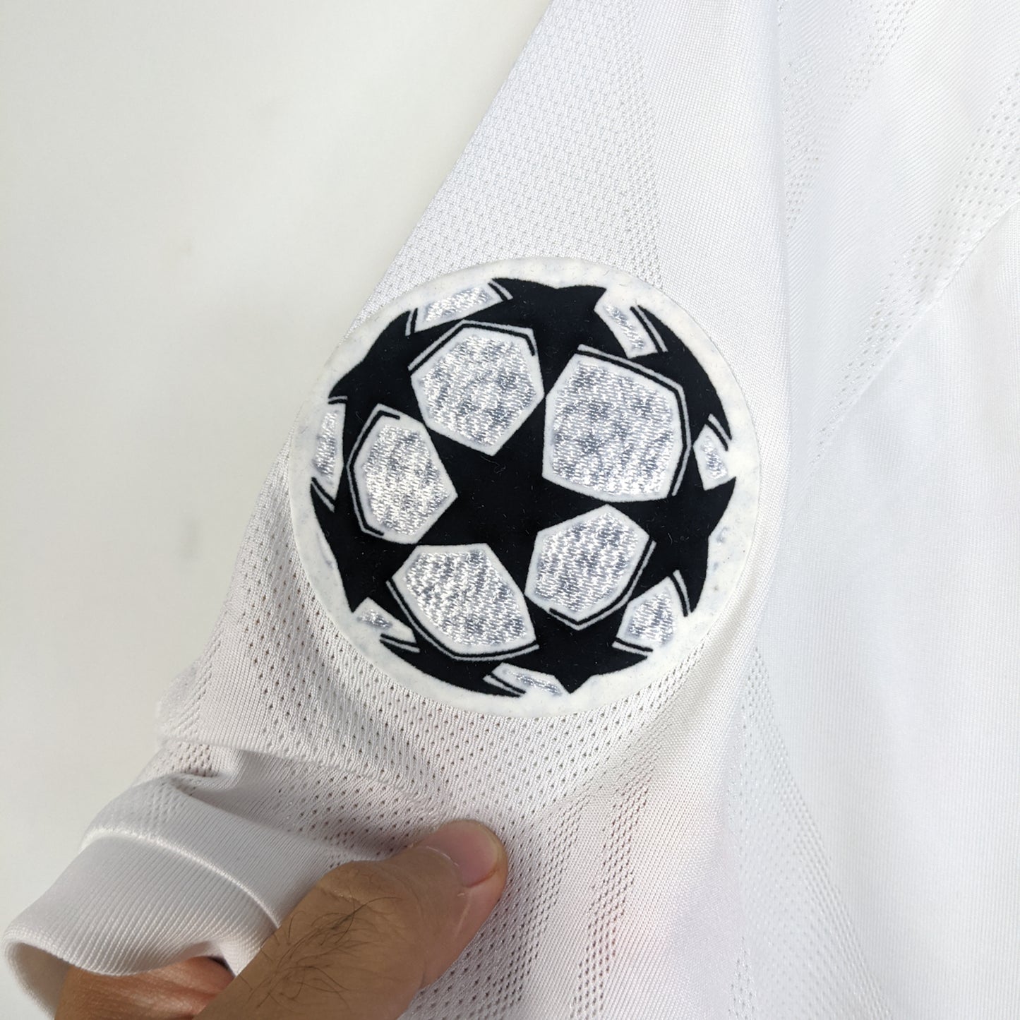 Original Real Madrid 2020/21 Home - Valverde #15 Size L (Bnwt)