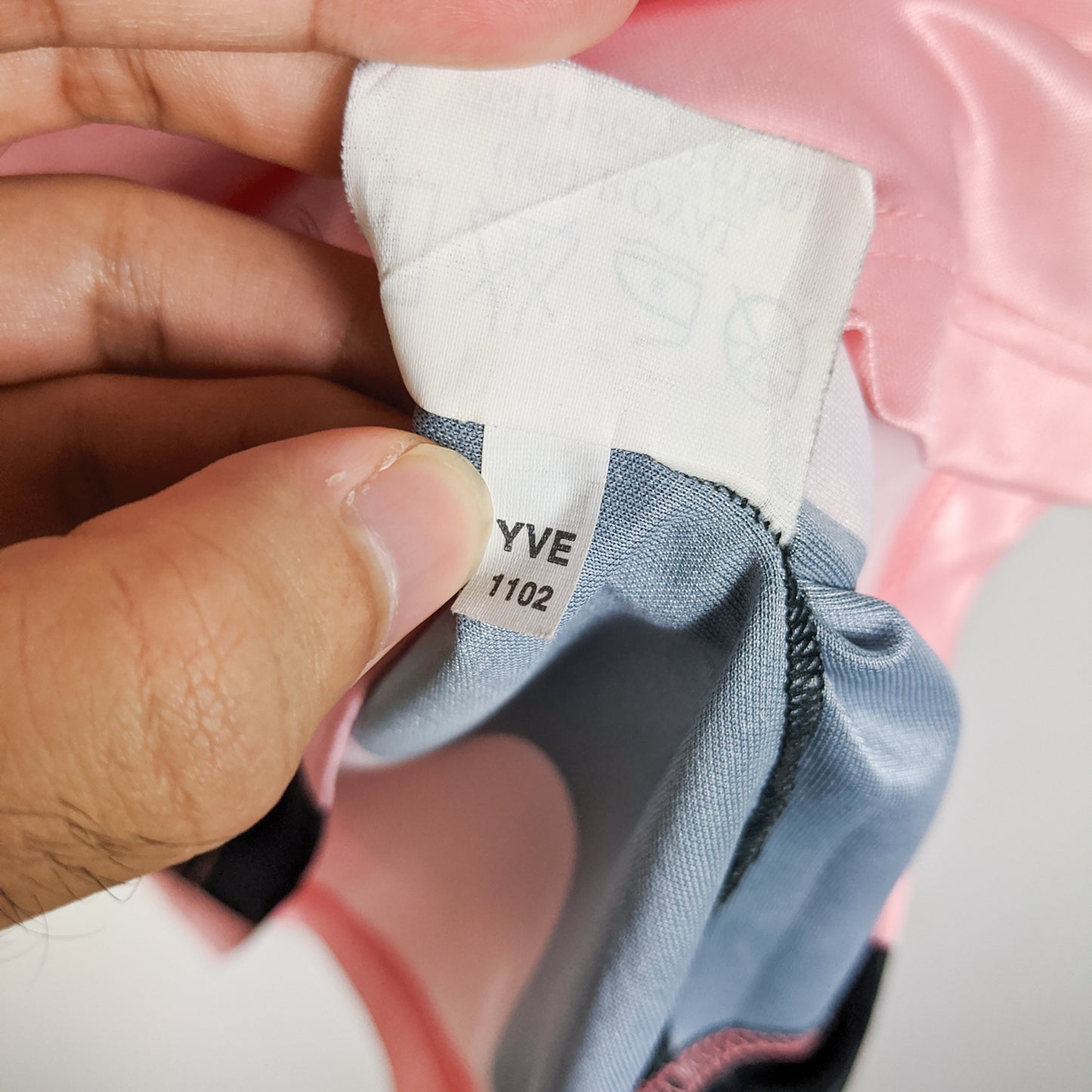 Original Juventus 2002/03 GK - Buffon #1 Size M (Long sleeve)