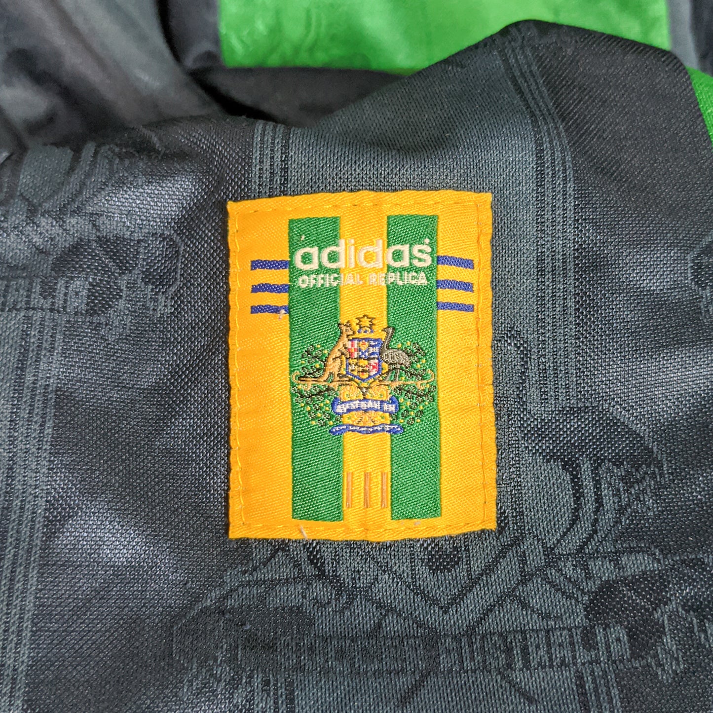 Original Australia 1999 Away - Viduka #9 Size L fit XL