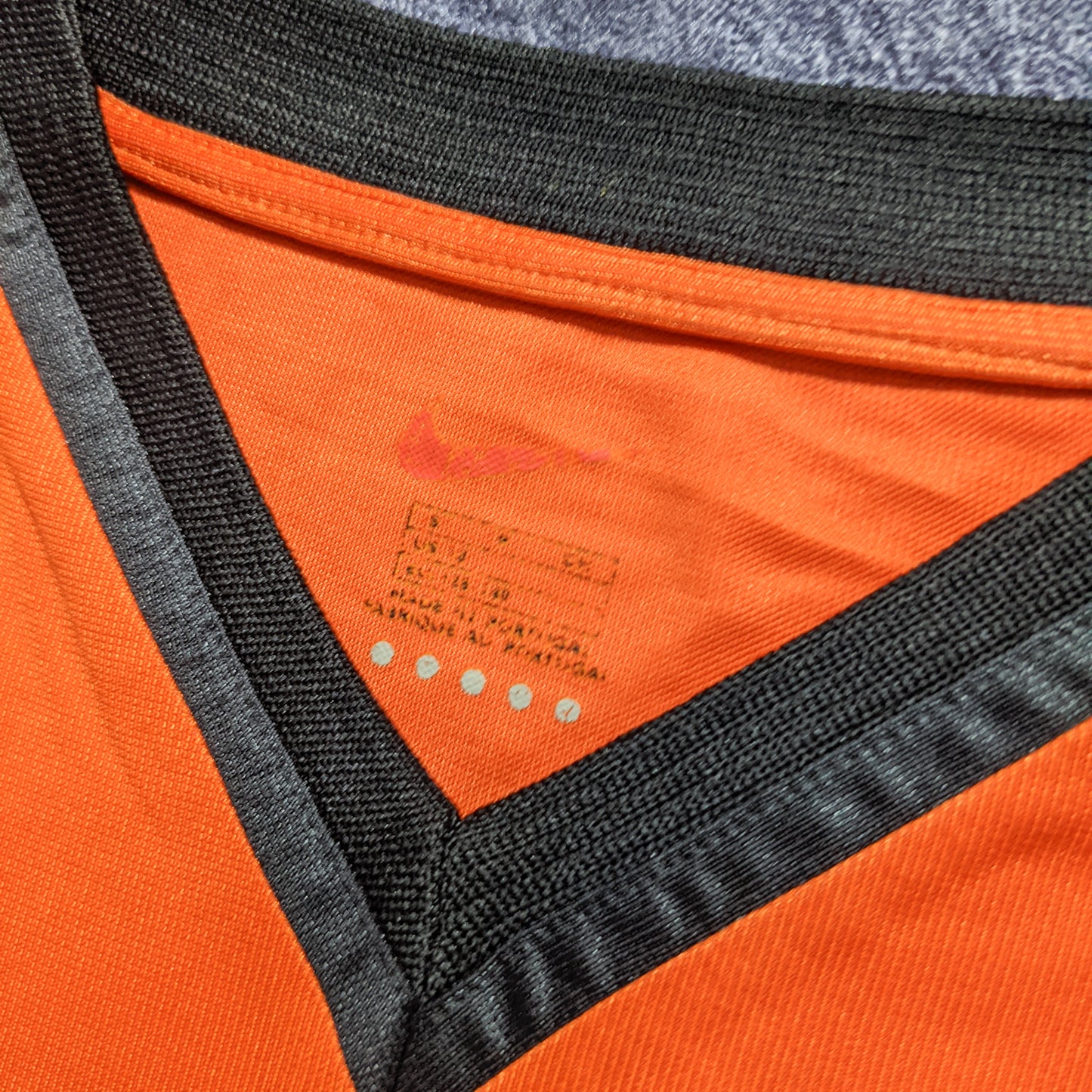 Original Netherlands 2000/02 Home - Bergkamp #10 Size S Boys (6-8 Years)