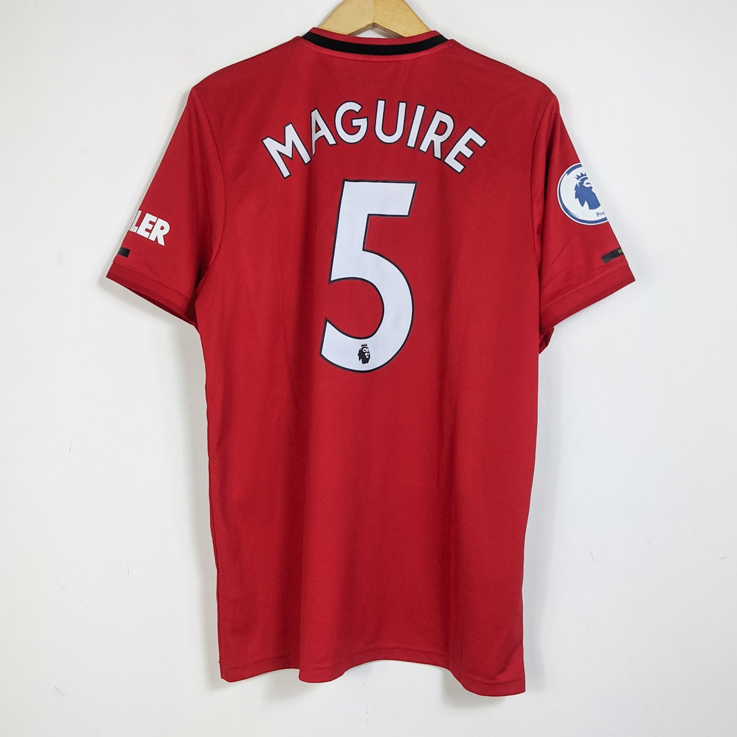 Original Manchester United 2019/20 Home - Maguire #5 Size L