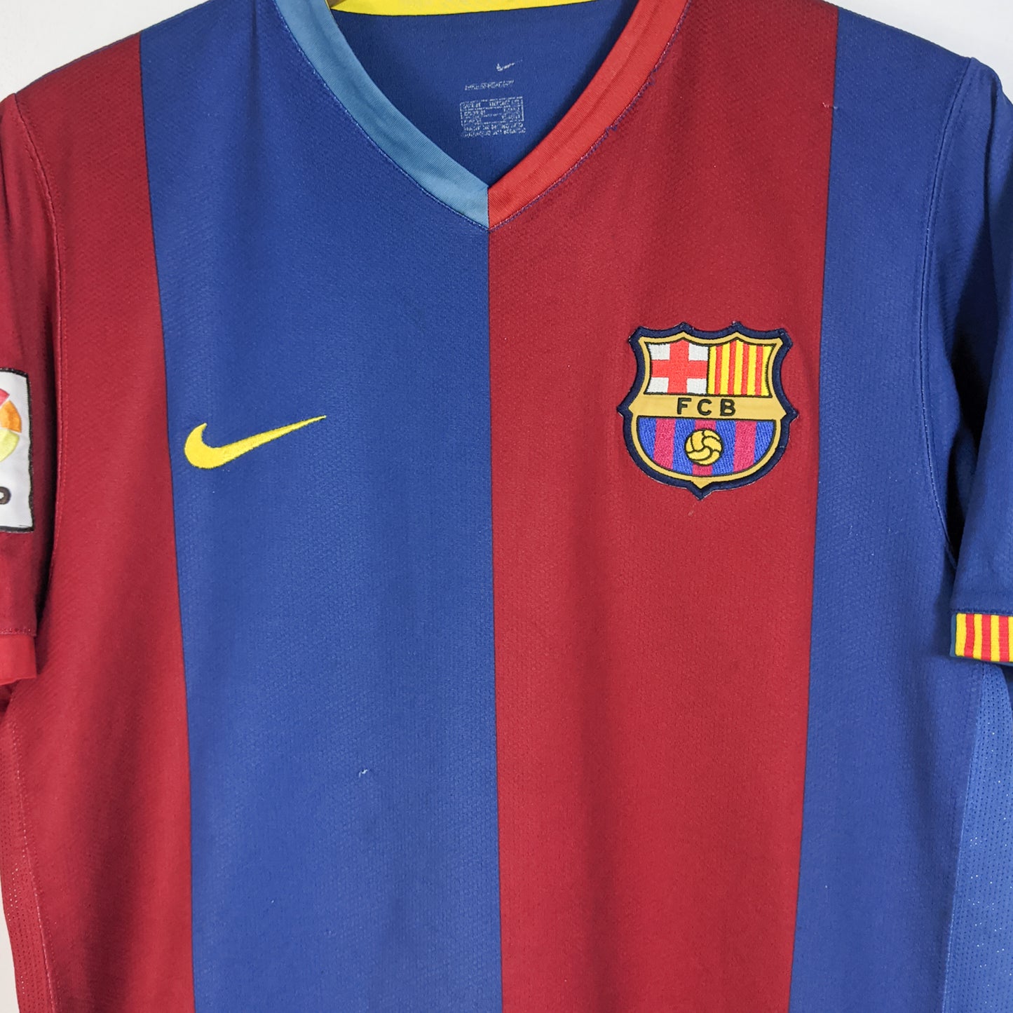 Original Barcelona 2006/07 Home - Messi #19 Size M