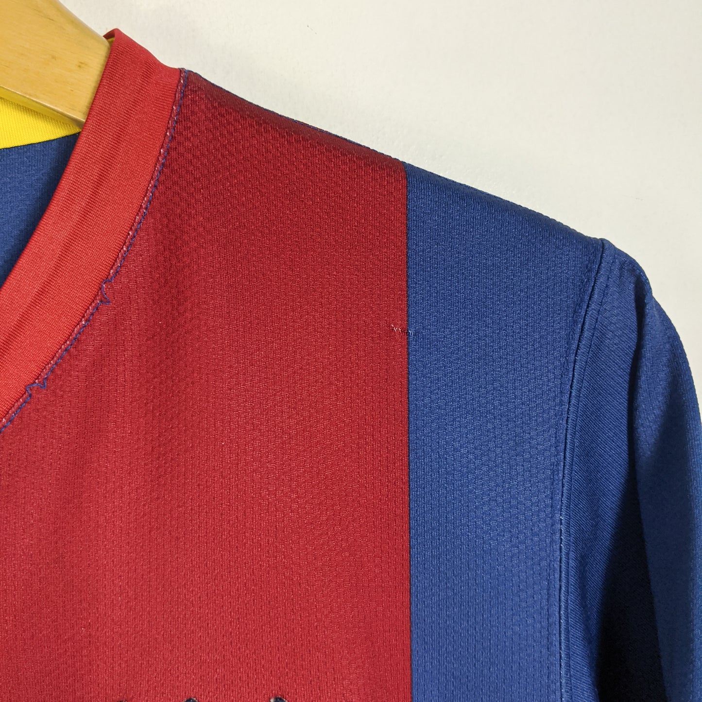 Original Barcelona 2006/07 Home - Messi #19 Size M