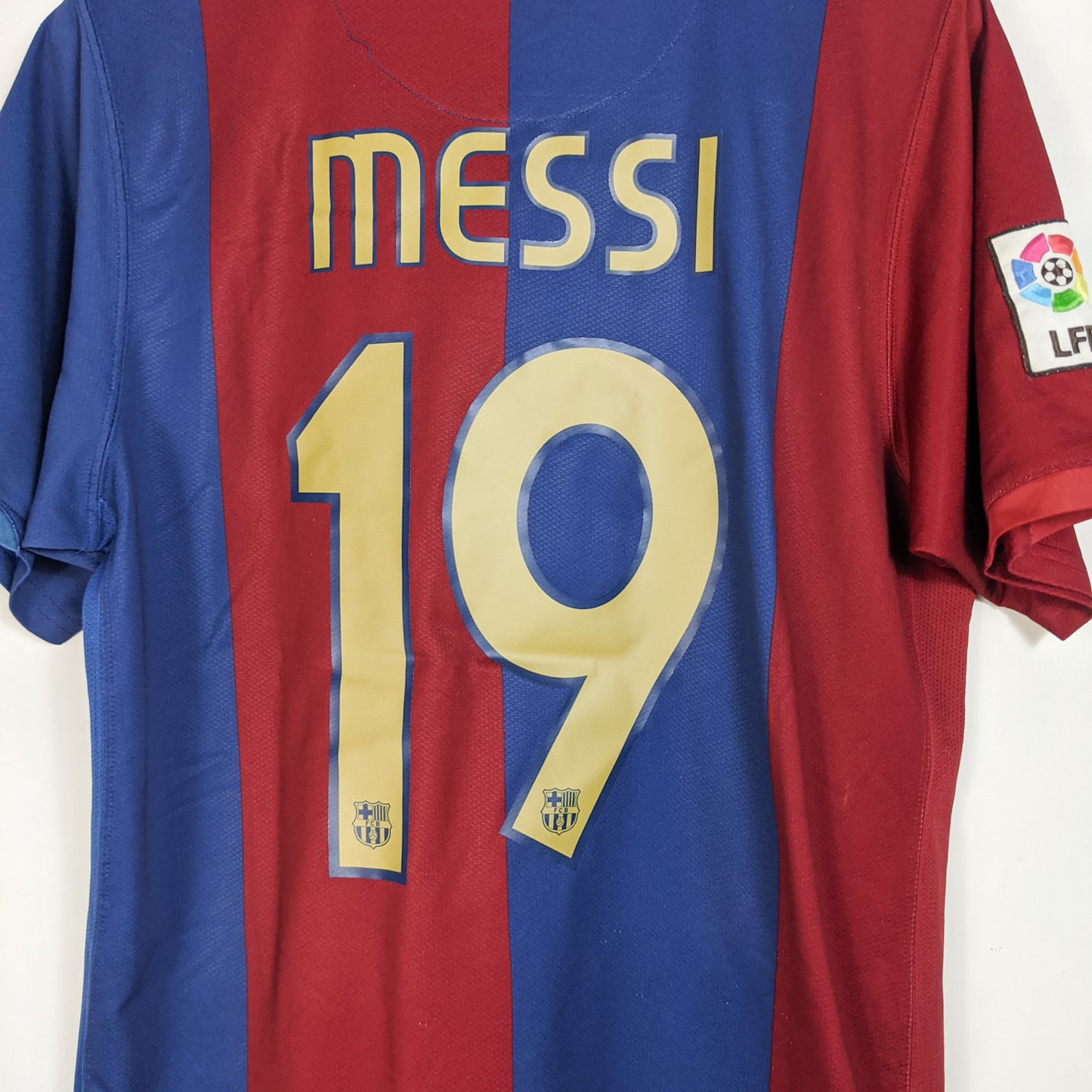 Original Barcelona 2006/07 Home - Messi #19 Size M