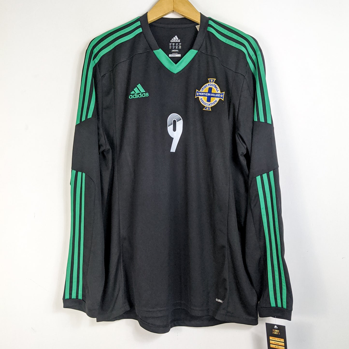 Original Northern Ireland 2012/14 Away - Healy #9 Size XL (Long Sleeve)