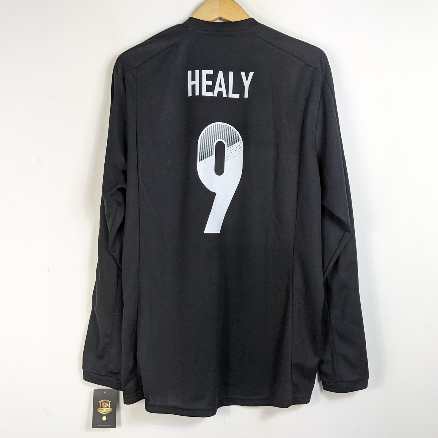 Original Northern Ireland 2012/14 Away - Healy #9 Size XL (Long Sleeve)