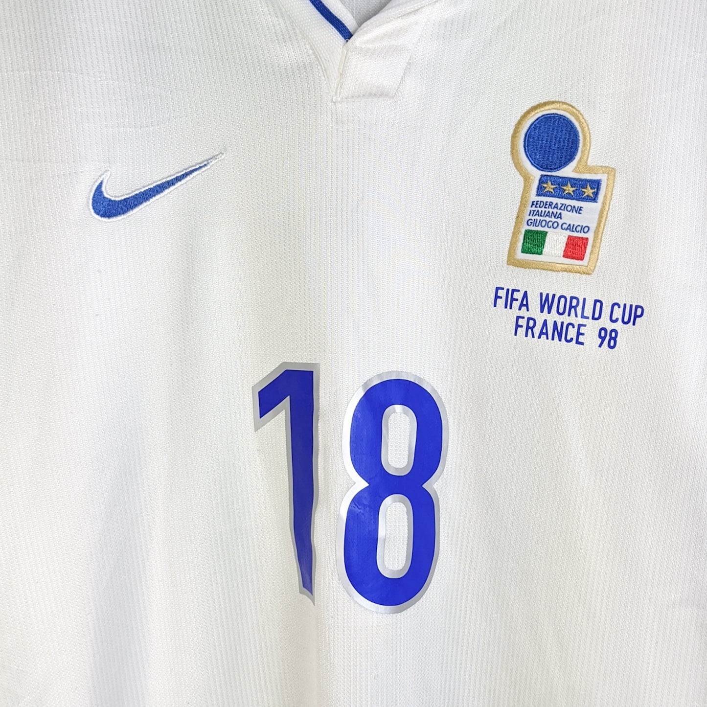Original Italy 1998 Away - Baggio #18 Size M