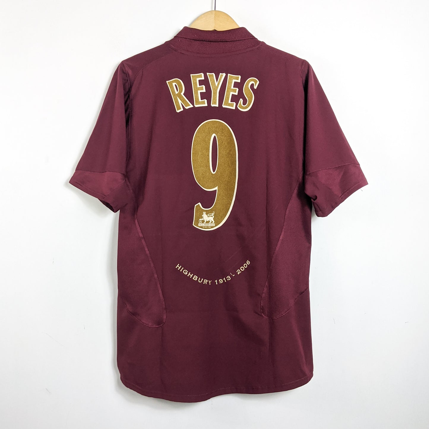 Original Arsenal 2005/06 Home - Reyes #9 Size M