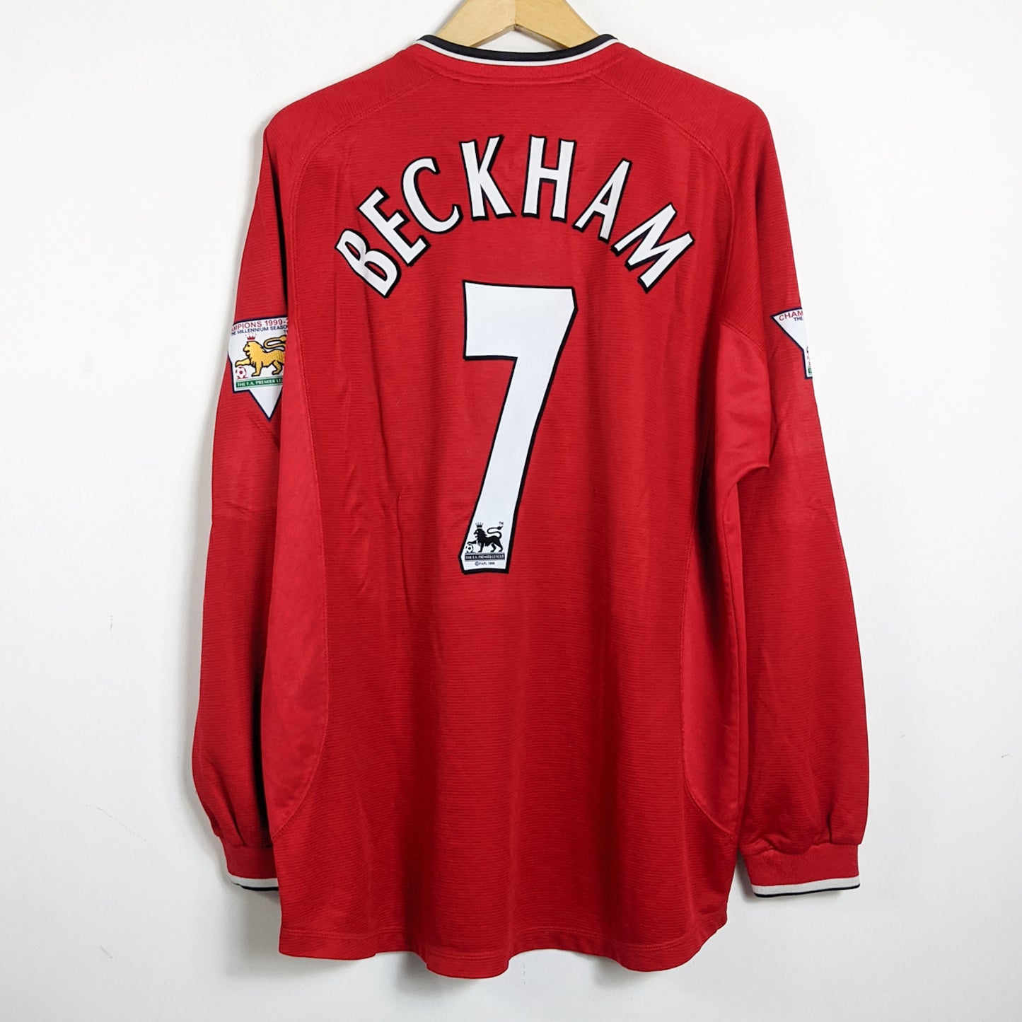 Original Manchester United 2000/01 Home - Beckham #7 Size XL (Long Sleeve)