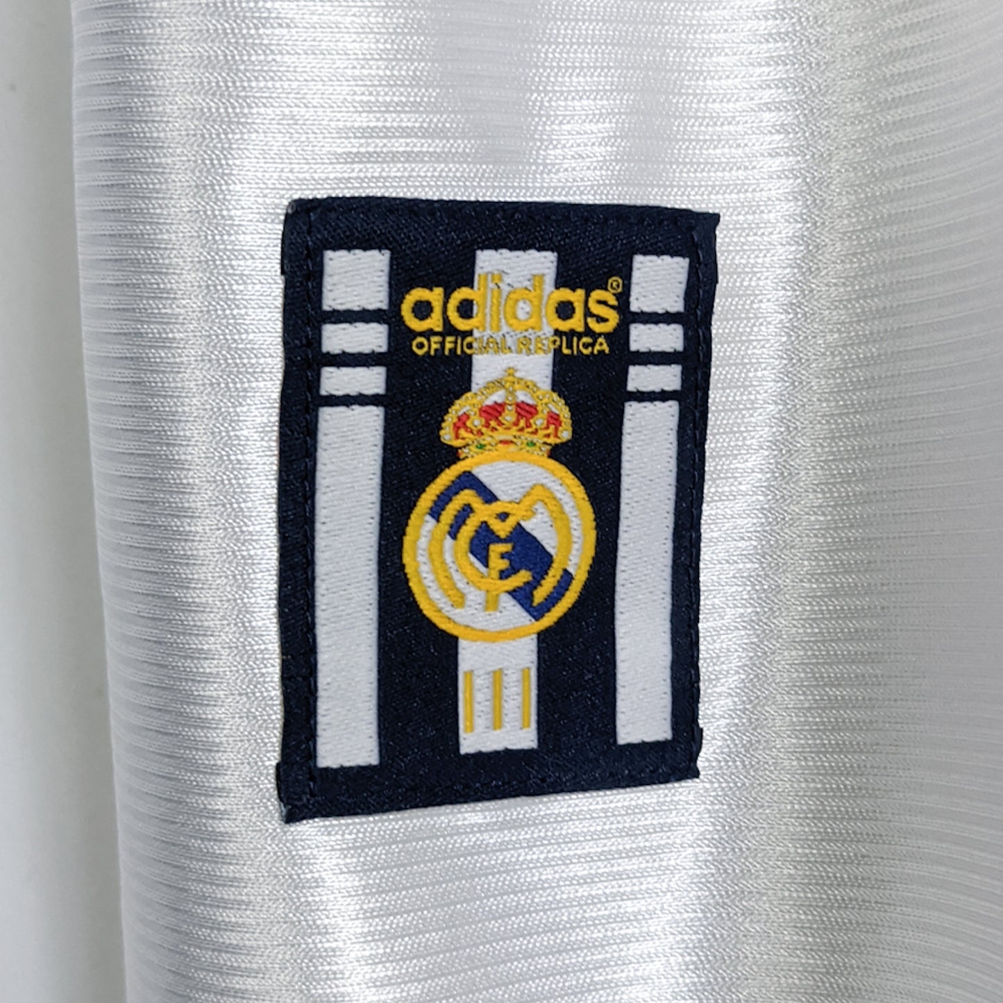 Original Real Madrid 1999/00 Home - Redondo #6 Size XL (Reissue)