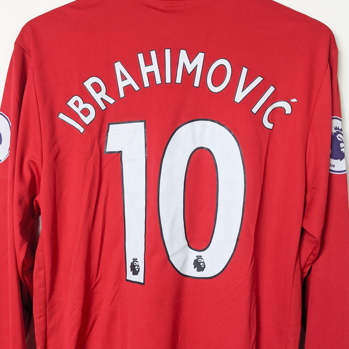 Original Manchester United 2017/18 Home - Ibrahimovic #10 Size M (Long Sleeve)