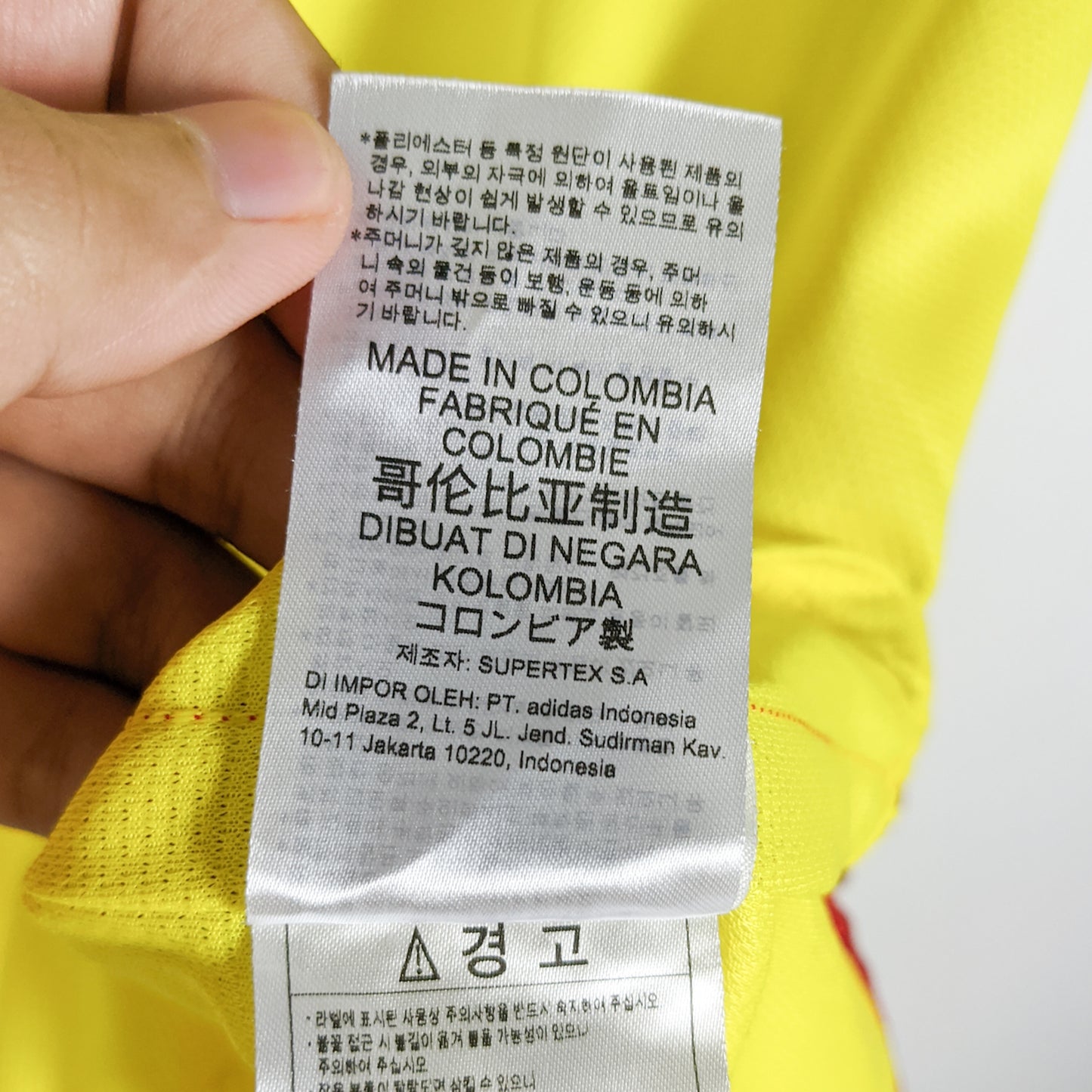 Original Colombia 2022/23 Home - James #10 Size XXL fit L