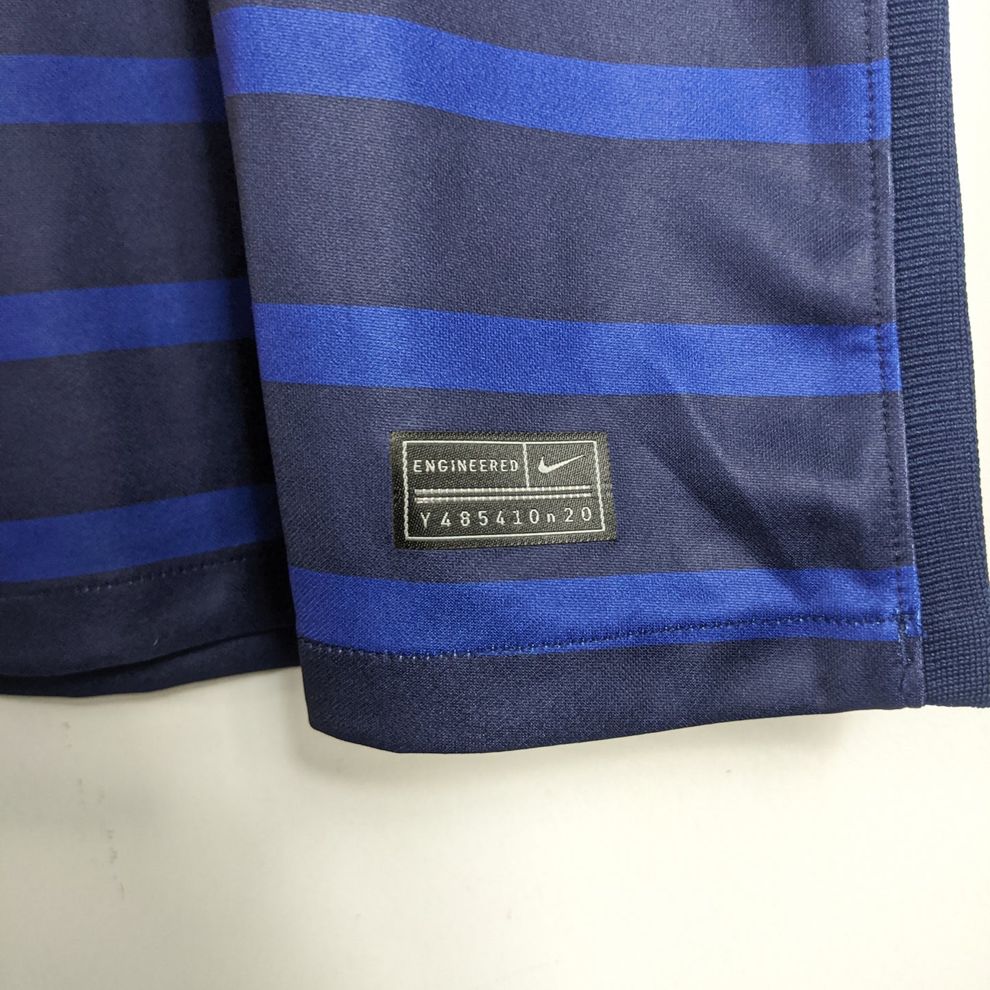 Original France 2020/21 Home - Mbappe #10 Size L (Bnwt)