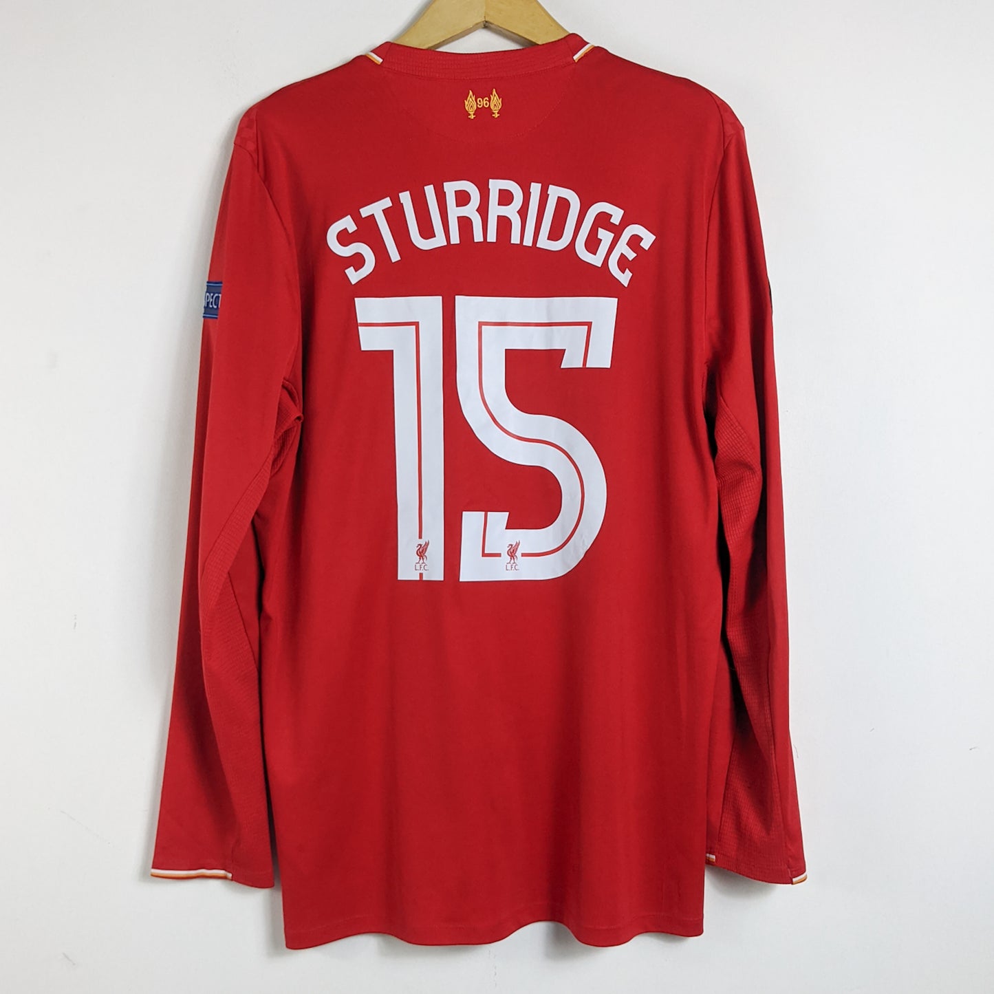 Original Liverpool 2015/16 Home - Sturridge #15 Size L (Long Sleeve)