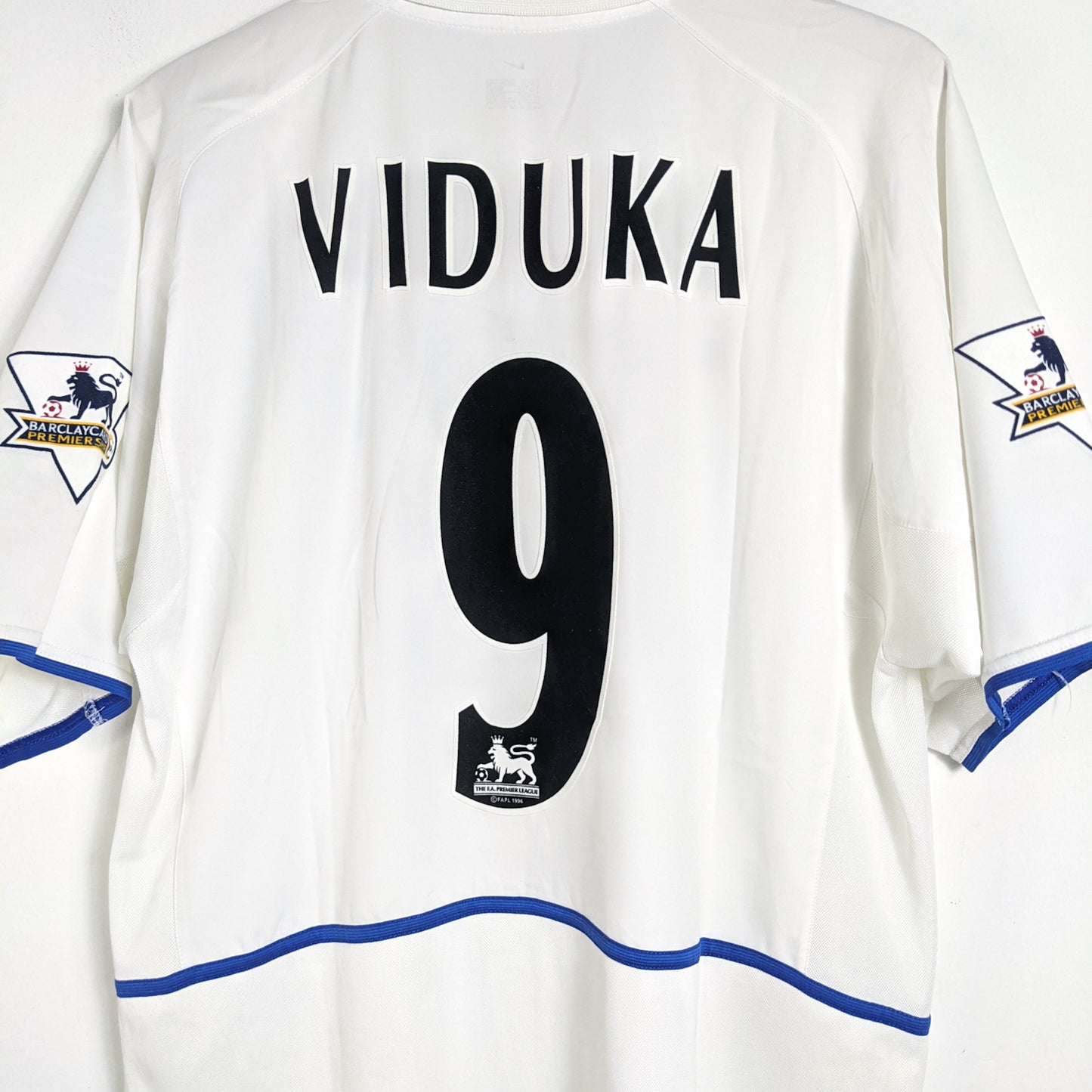 Original Leeds 2003/04 Home - Viduka #9 Size L