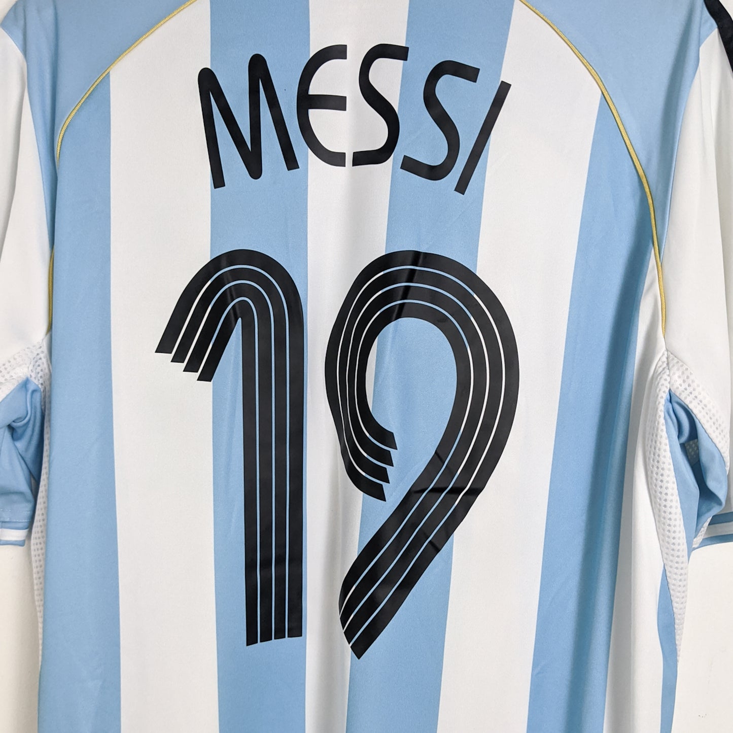 Original Argentina 2006 Home - Messi #19 Size L
