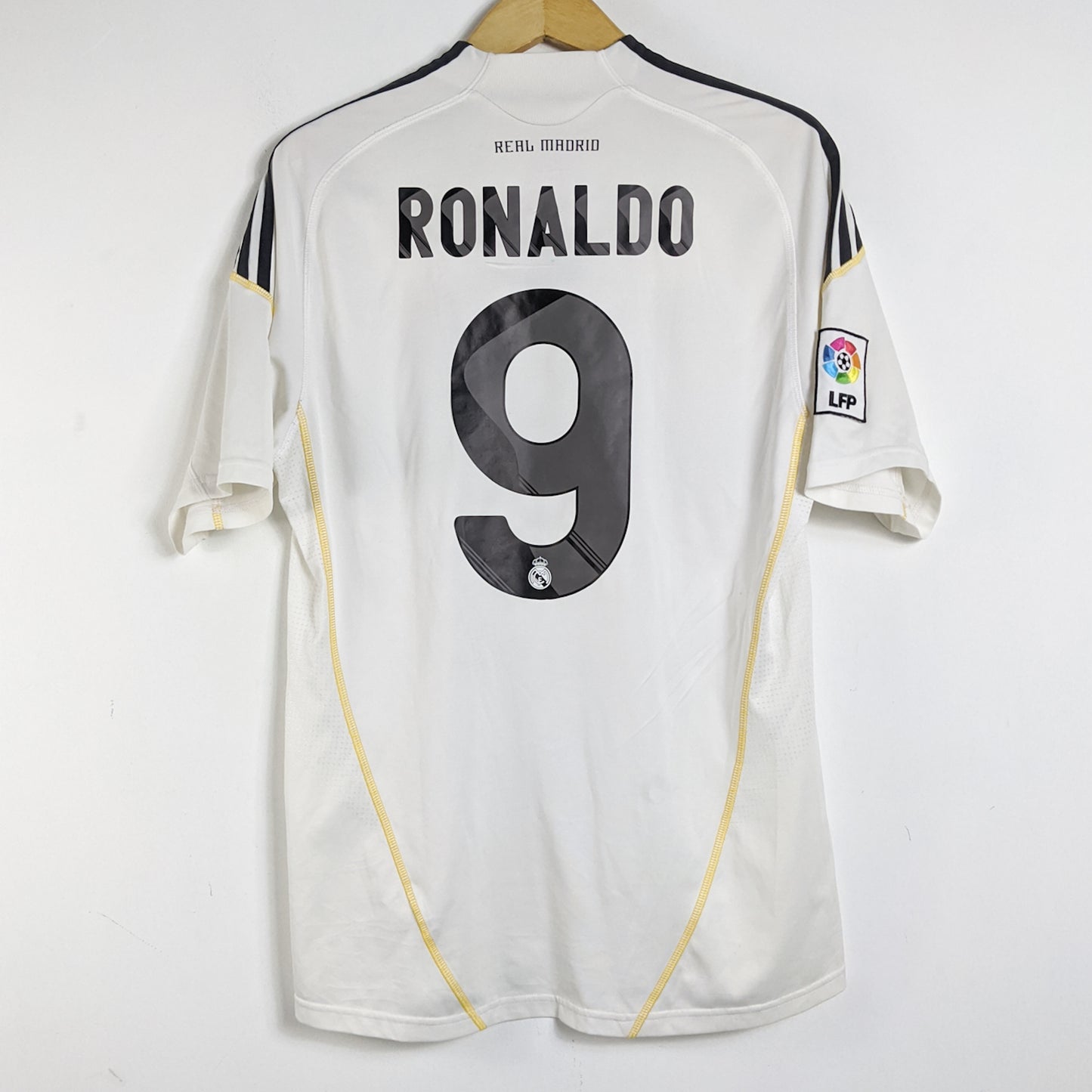 Original Real Madrid 2009/10 Home - Ronaldo #9 Size M