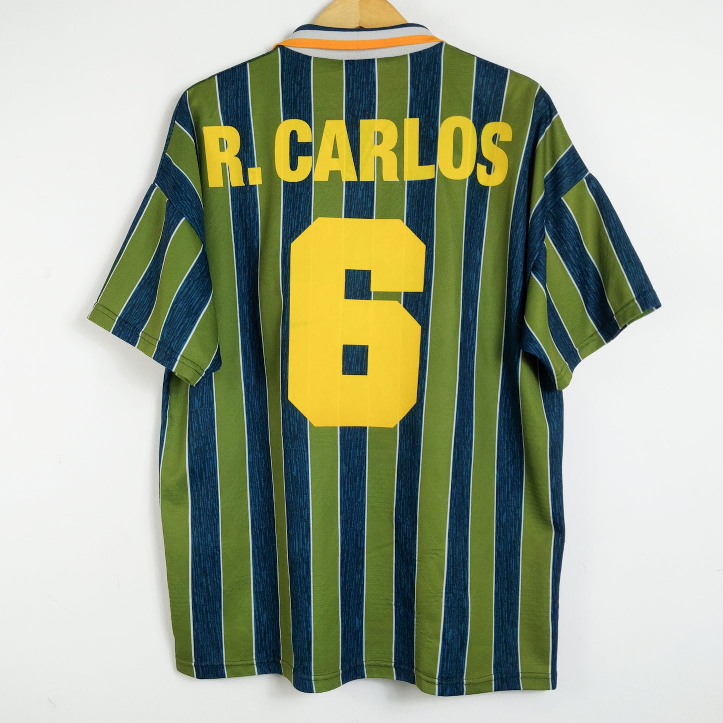Original Inter 1995/96 Away - R.Carlos #6 Size XL
