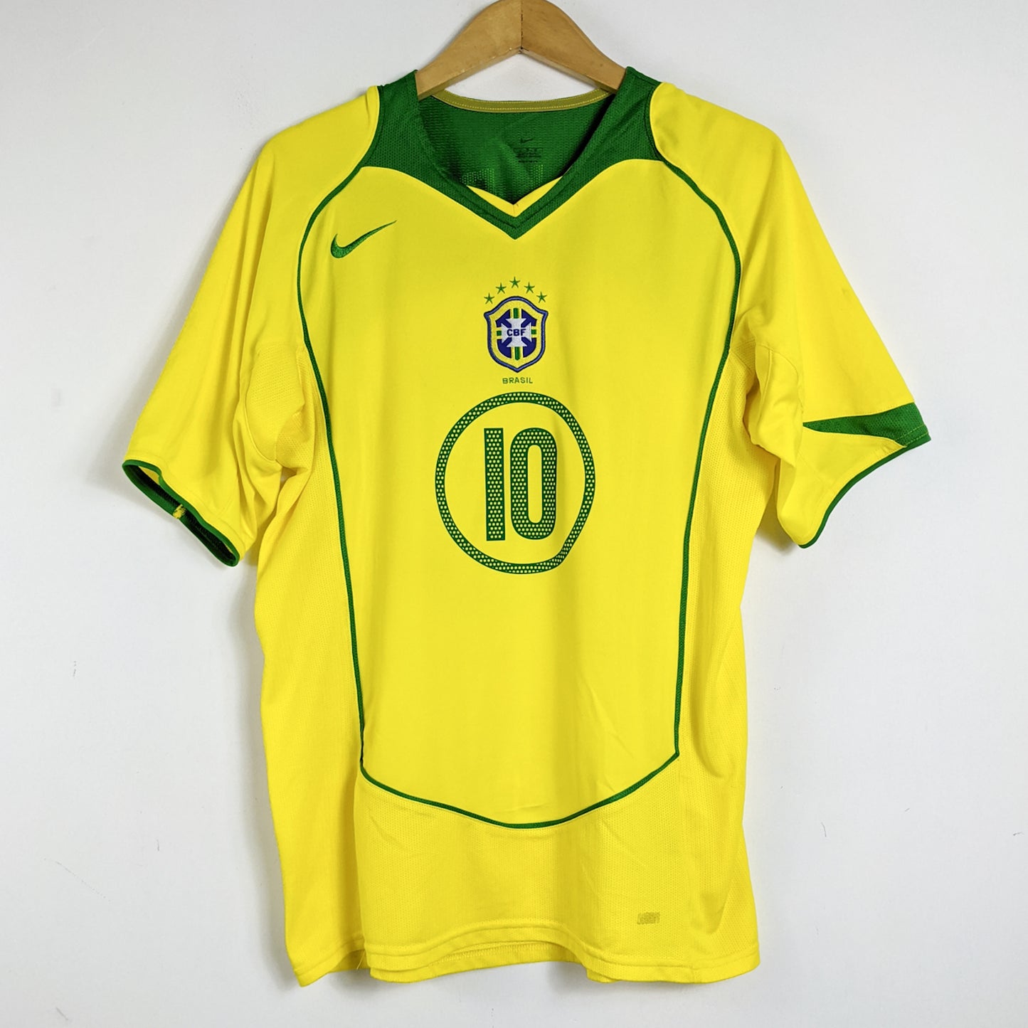 Original Brazil 2004 Home - Ronaldinho #10 Size L