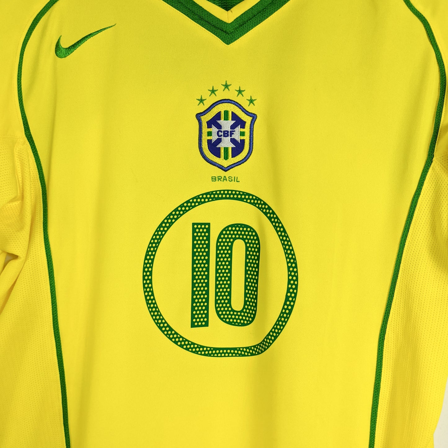 Original Brazil 2004 Home - Ronaldinho #10 Size L