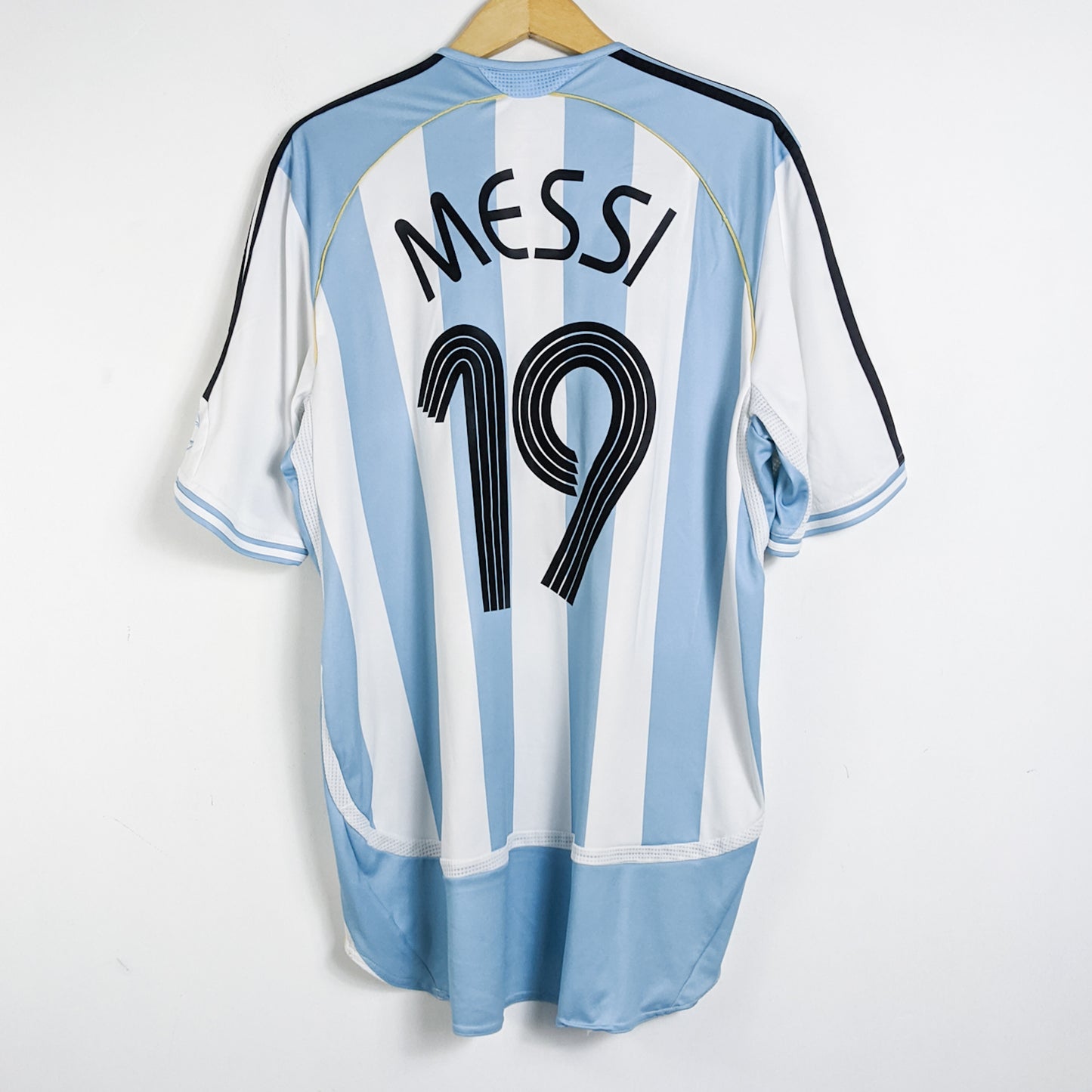 Original Argentina 2006 Home - Messi #19 Size XL