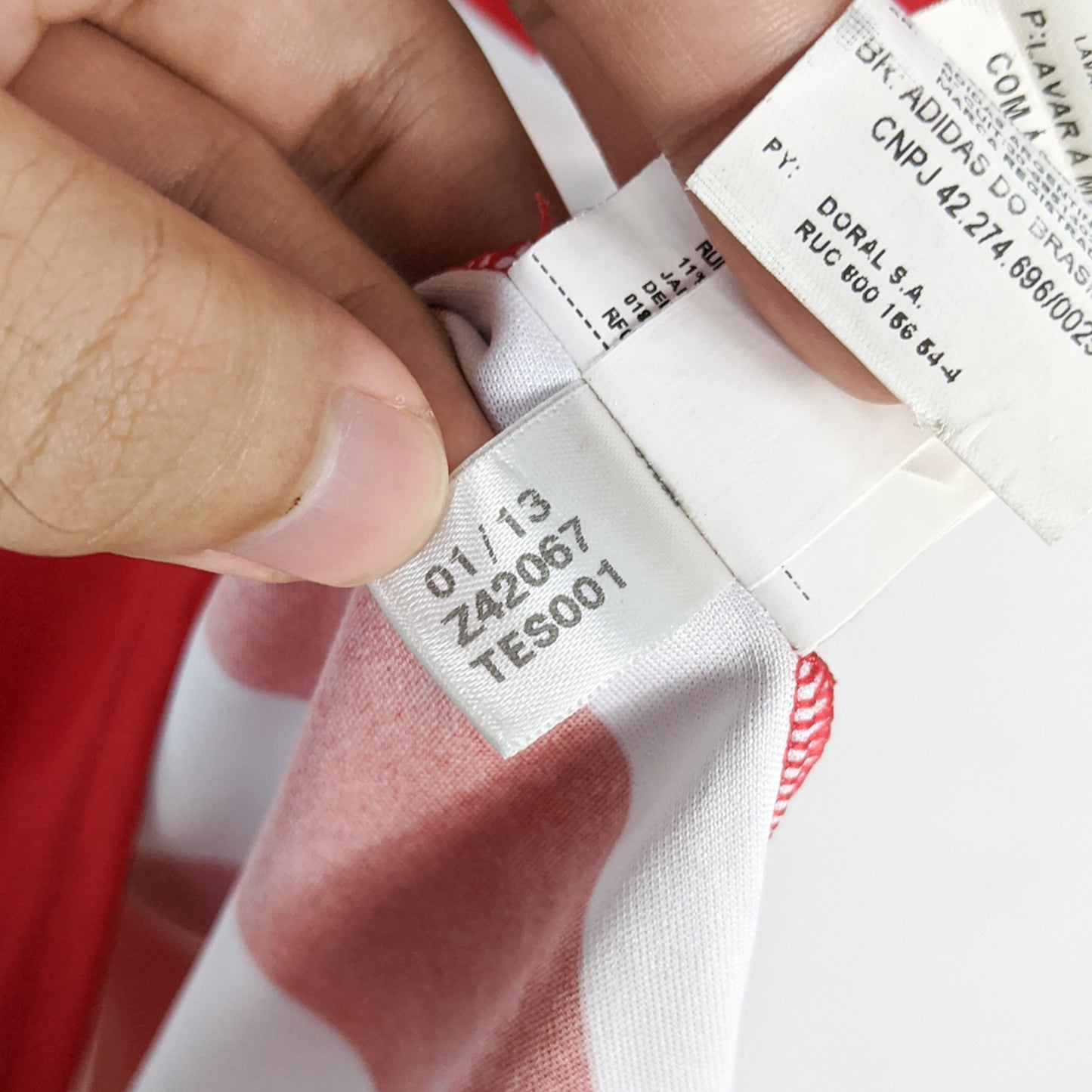 Original Estudiantes 2013/14 Home - Veron #11 Size M (Player Issue)