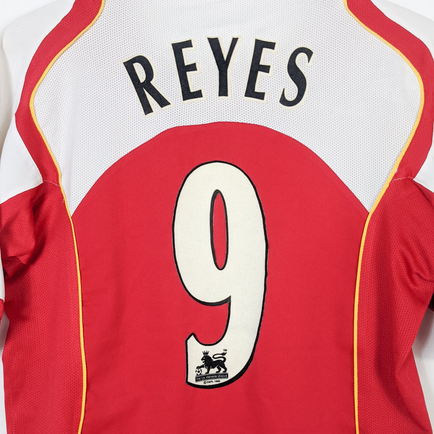 Original Arsenal 2004/05 Home - Reyes #9 Size S