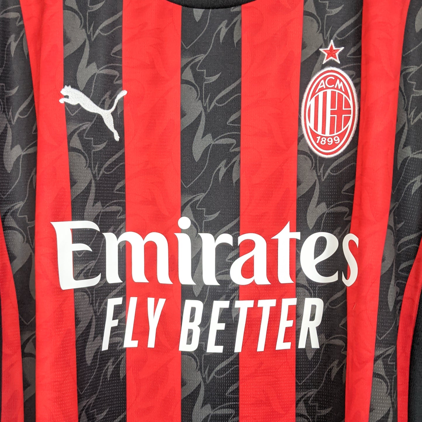 Original AC Milan 2025/26 Home - Modric #14 Size XL (Bnwt)