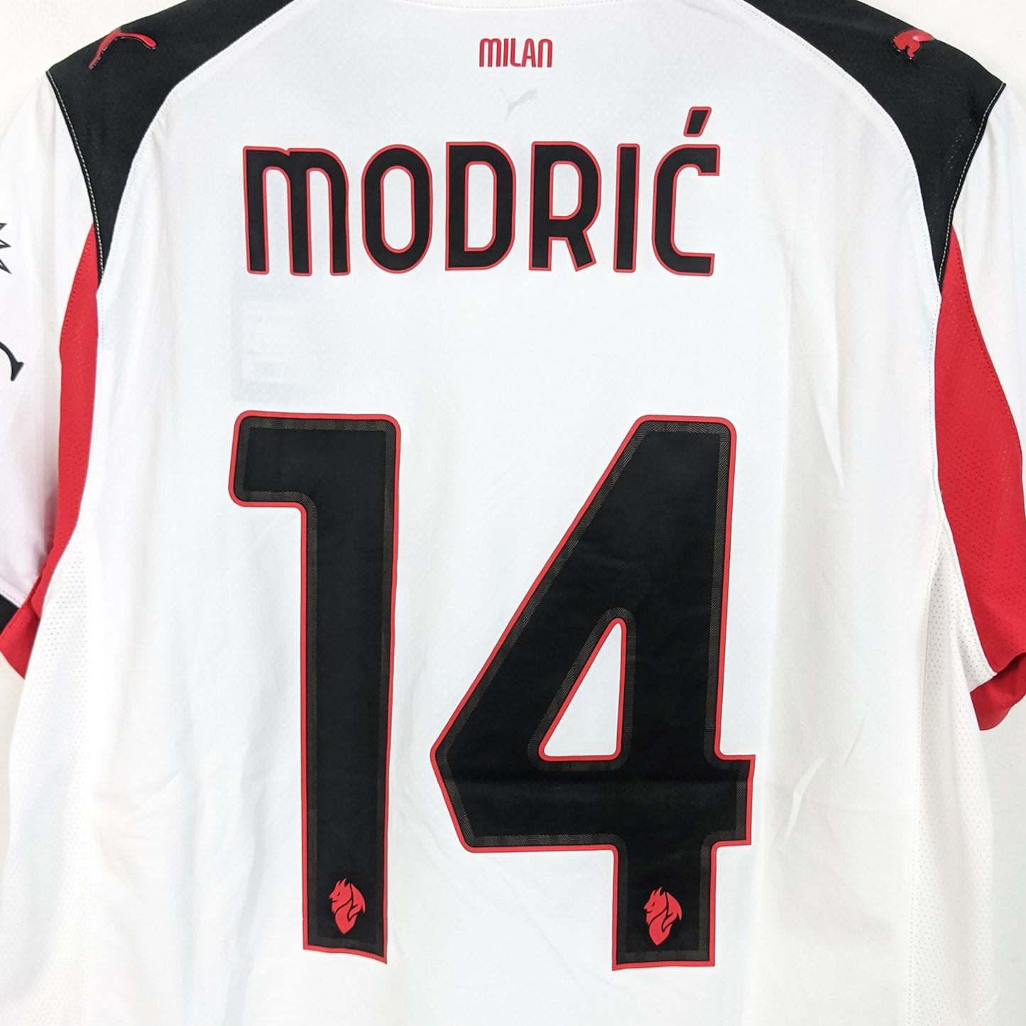 Original AC Milan 2025/26 Away - Modric #14 Size L (Bnwt) (Player Issue)