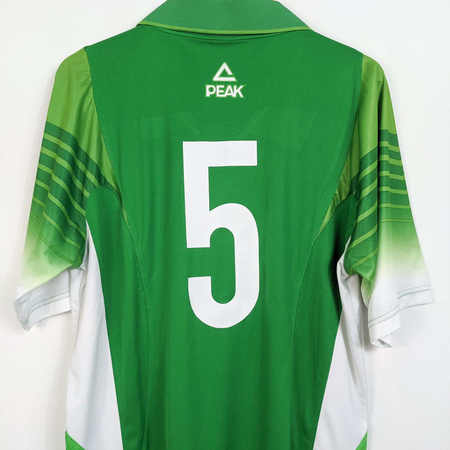 Original Iraq 2008 Away - Nashat Akram #5 Size L (Bnwt)