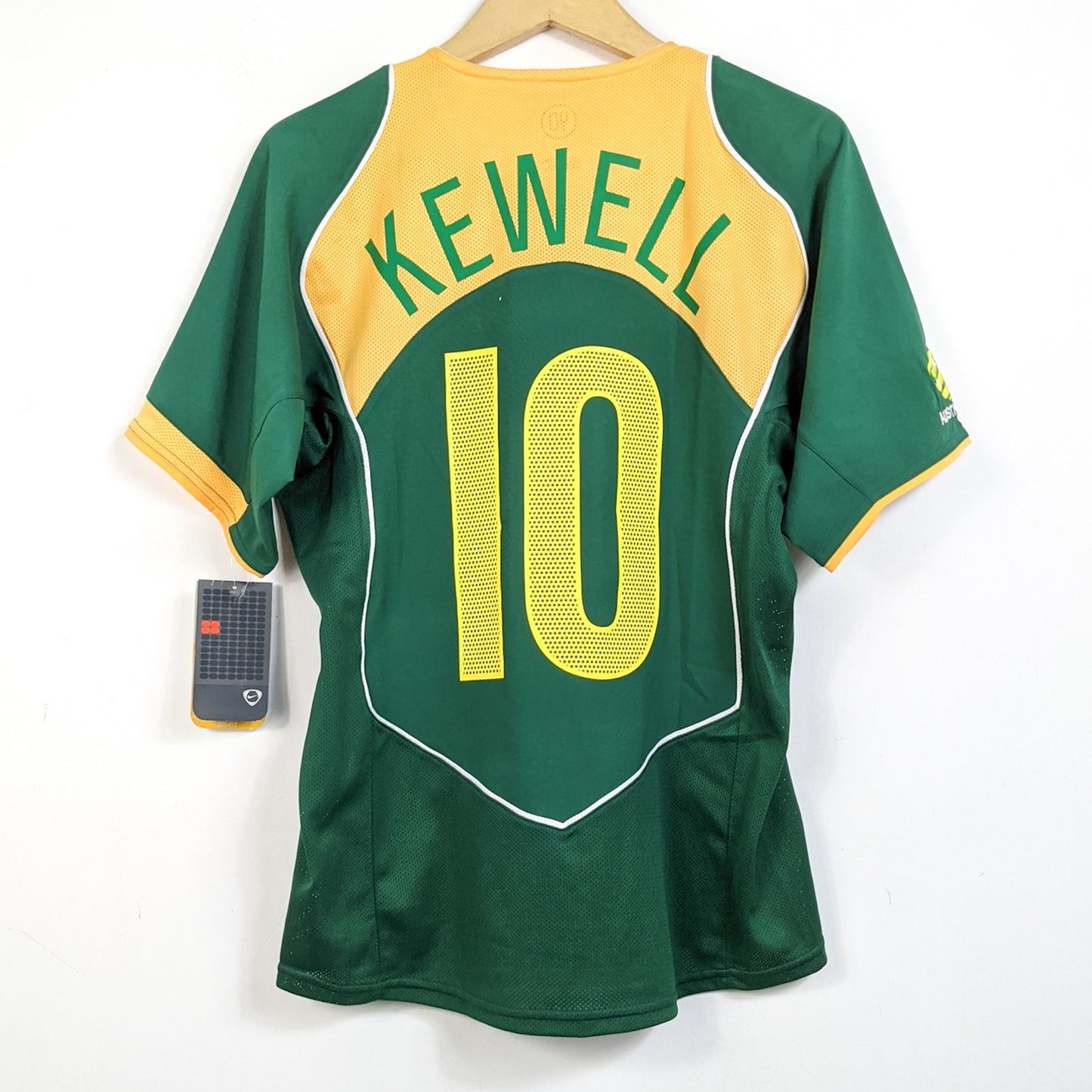 Original Australia 2005 Away - Kewell #10 Size S (Bnwt)
