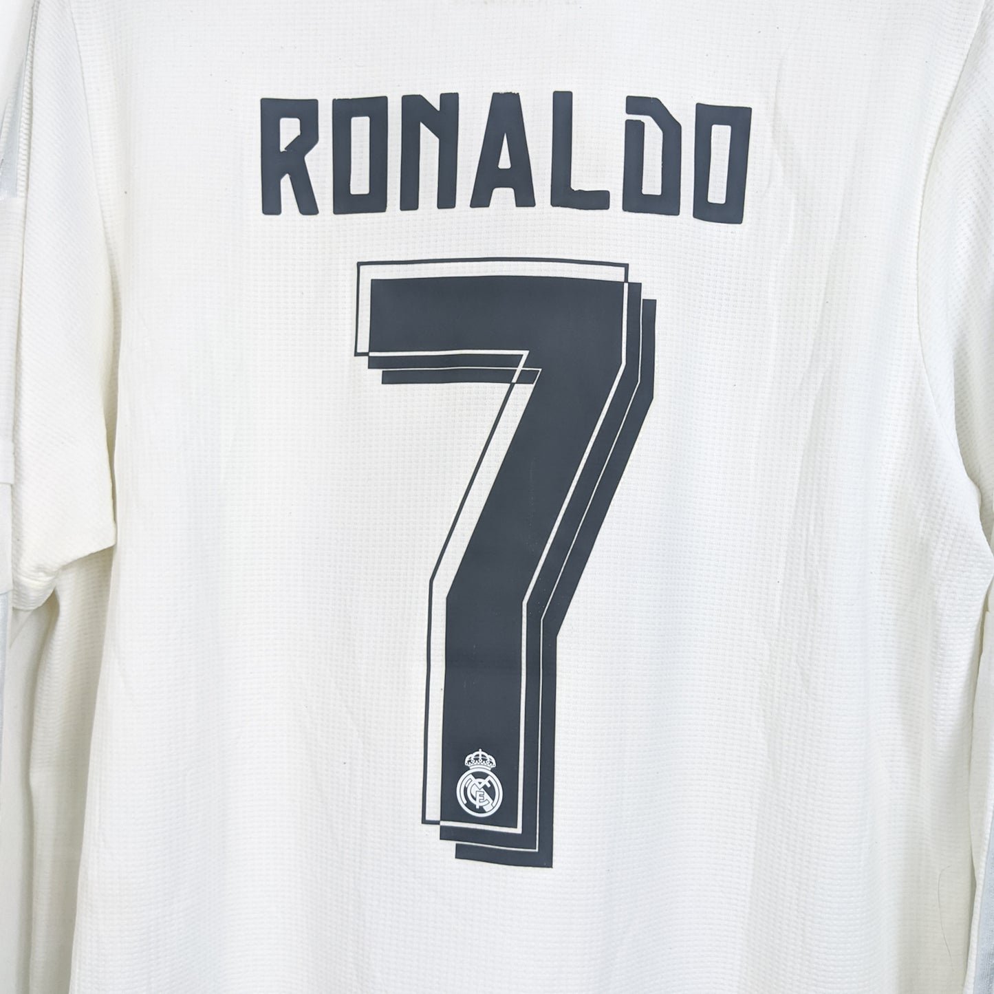 Original Real Madrid 2015/16 Home - Ronaldo #7 Size fit L (Long Sleeve)